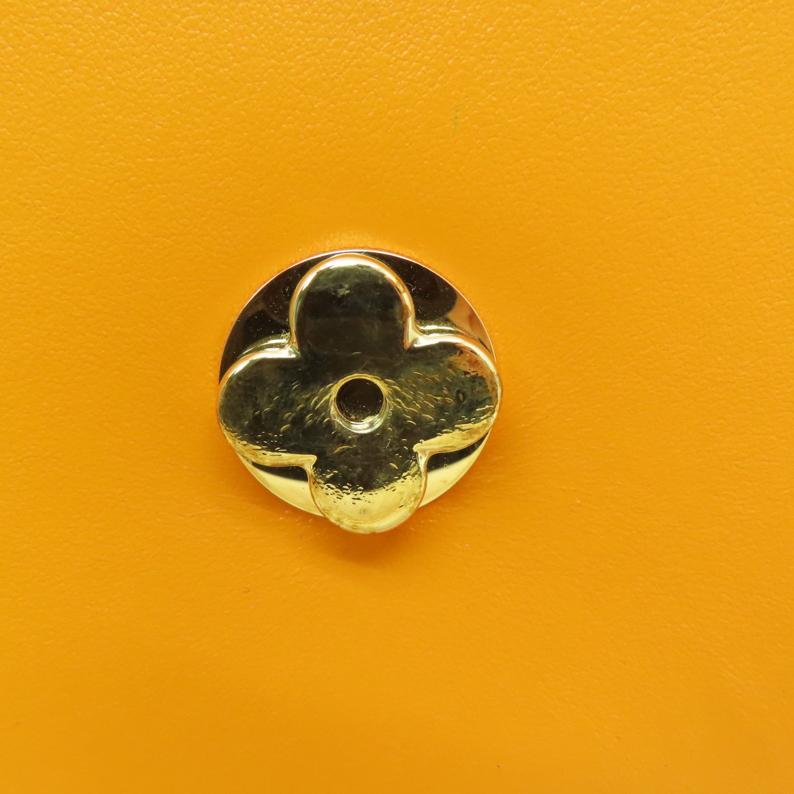 LOUIS VUITTON 【激减优惠】牛皮皮革Point 9金扣肩背袋黄色