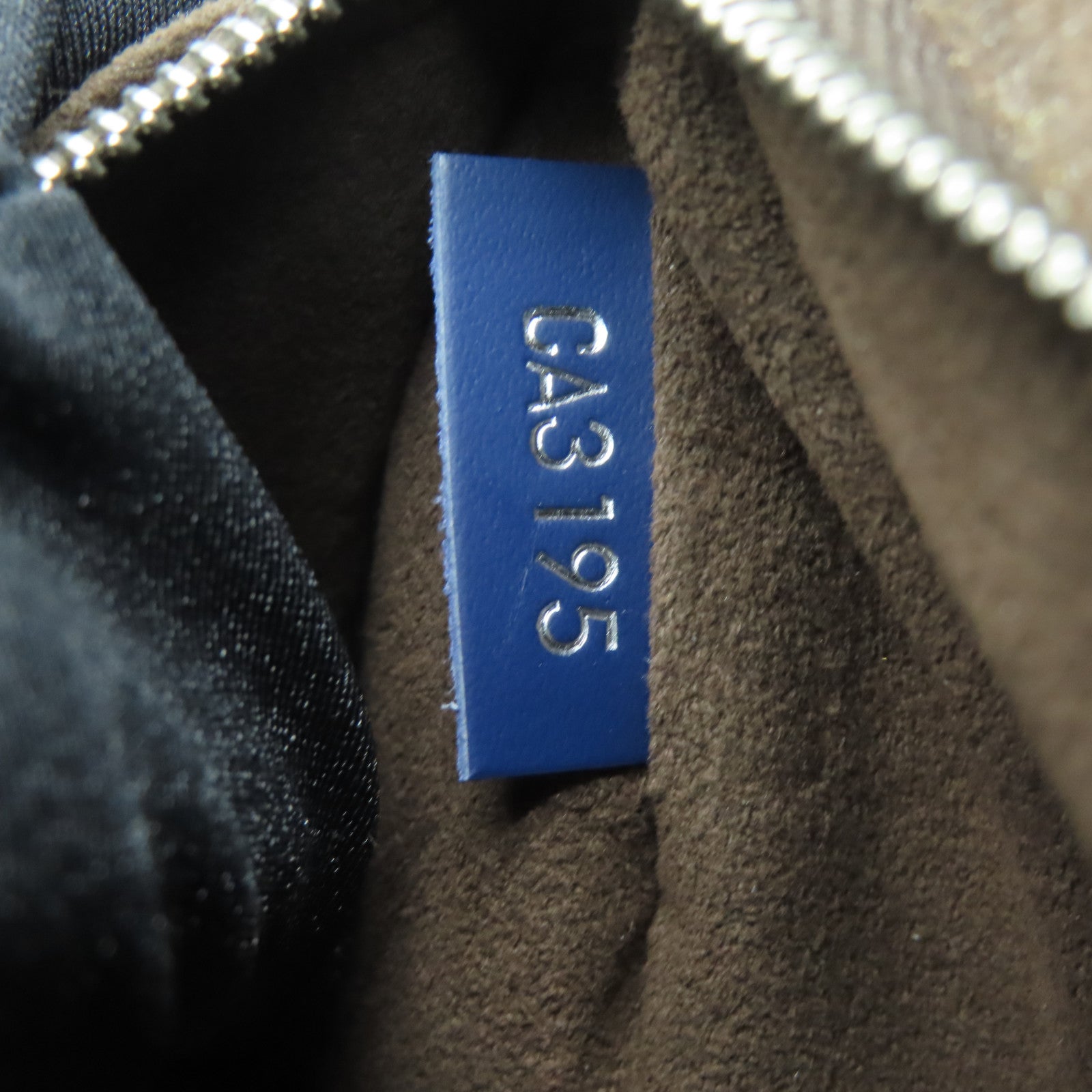 LOUIS VUITTON [Sharp Discount] Epi Cluny MM Silver Buckle Chain Shoulder Bag Blue