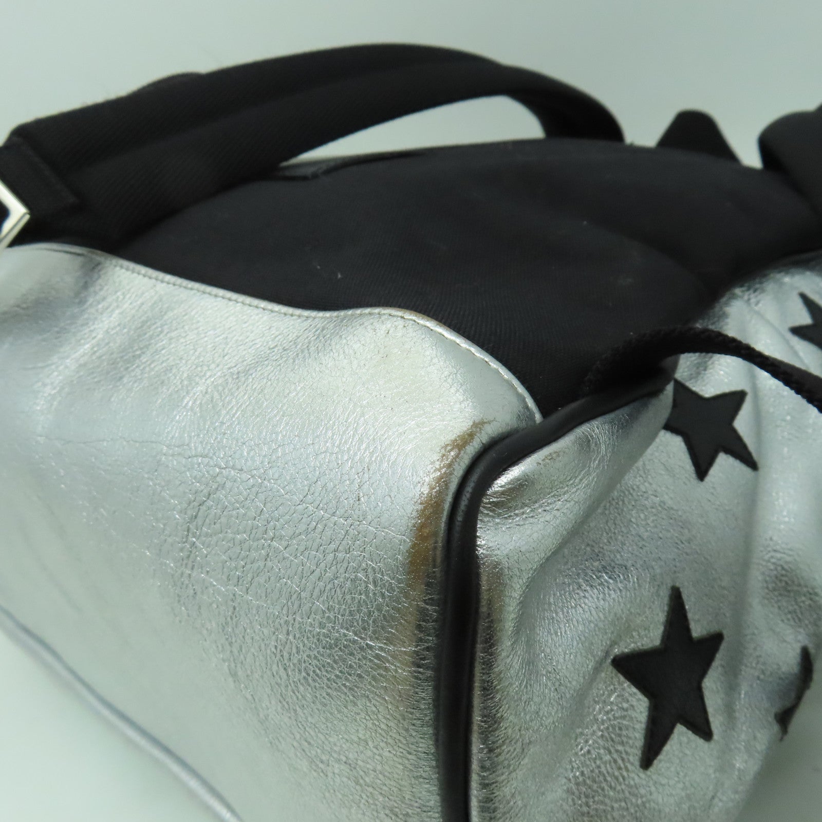 SAINT LAURENT 牛皮皮革Backpack銀扣背包銀色/黑色