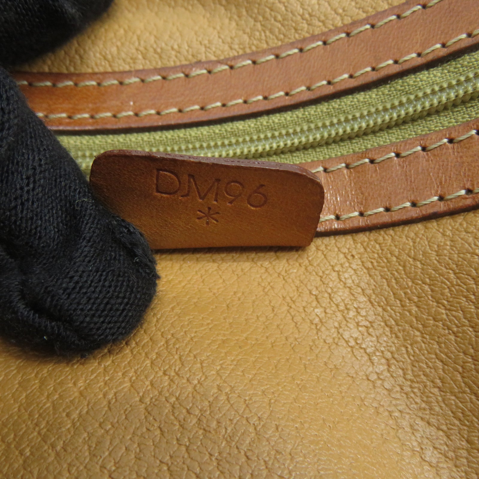 CELINE 塗層帆布Macadam Handbag金扣手挽袋啡色