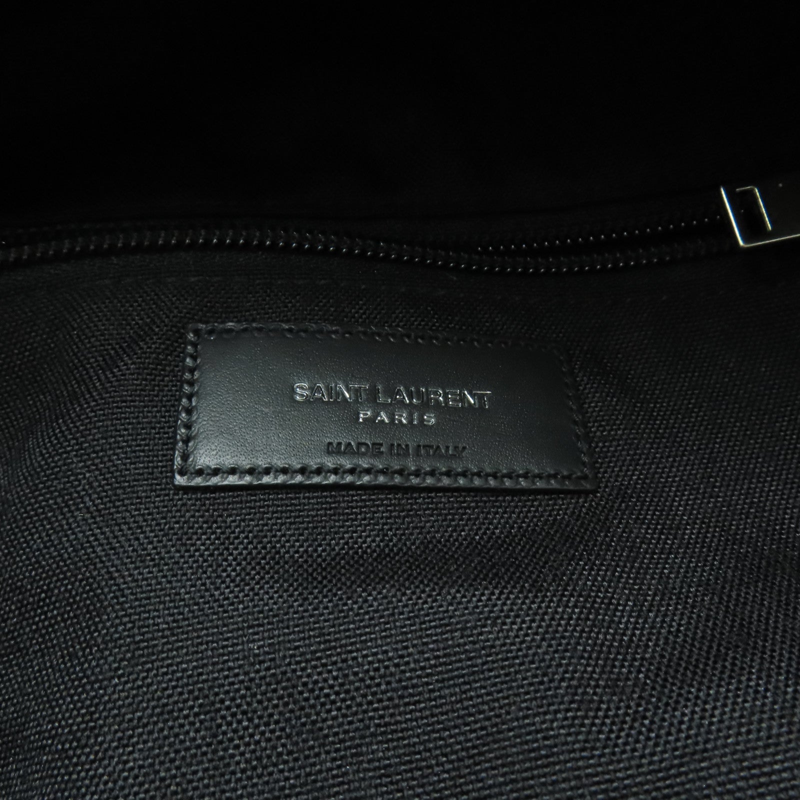 SAINT LAURENT 牛皮皮革Backpack銀扣背包銀色/黑色
