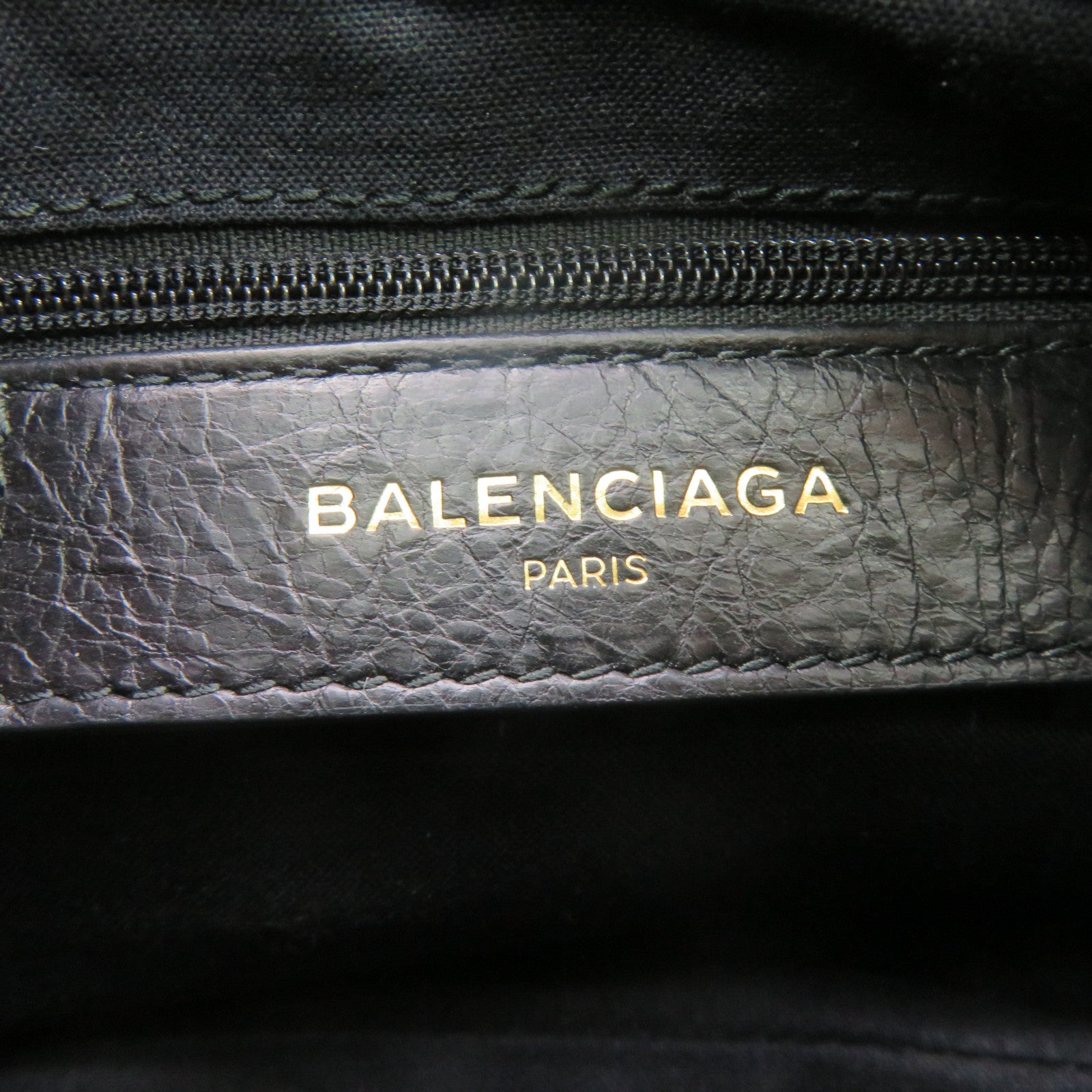 BALENCIAGA 牛皮皮革Giant Hip Crossbody Shoulder Bag肩背袋黑色