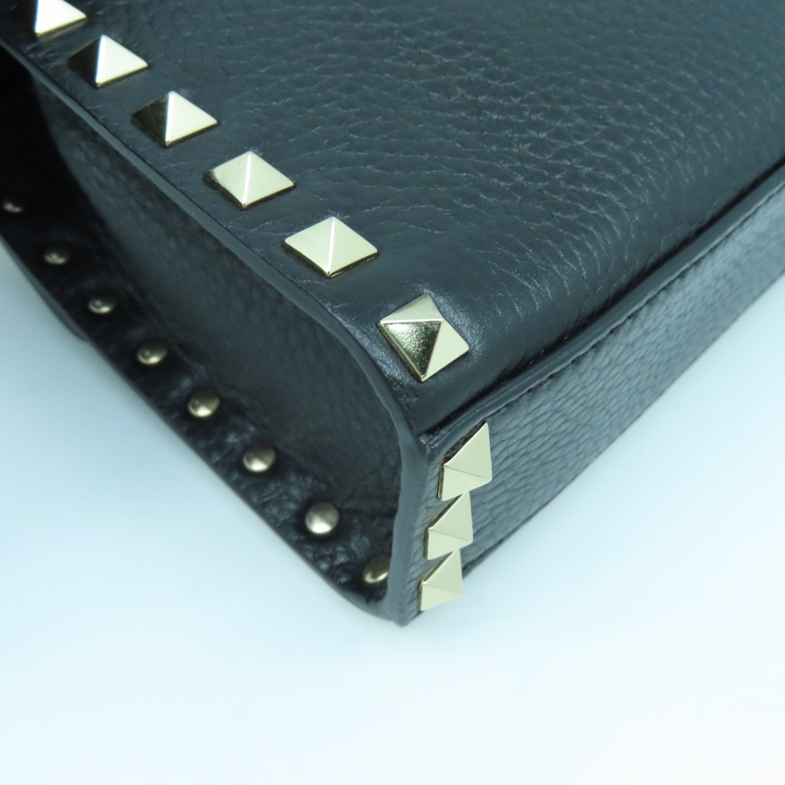 Valentino Calfskin Leather Garavani Rockstud Shoulder Bag Gold Buckle Shoulder Bag Black
