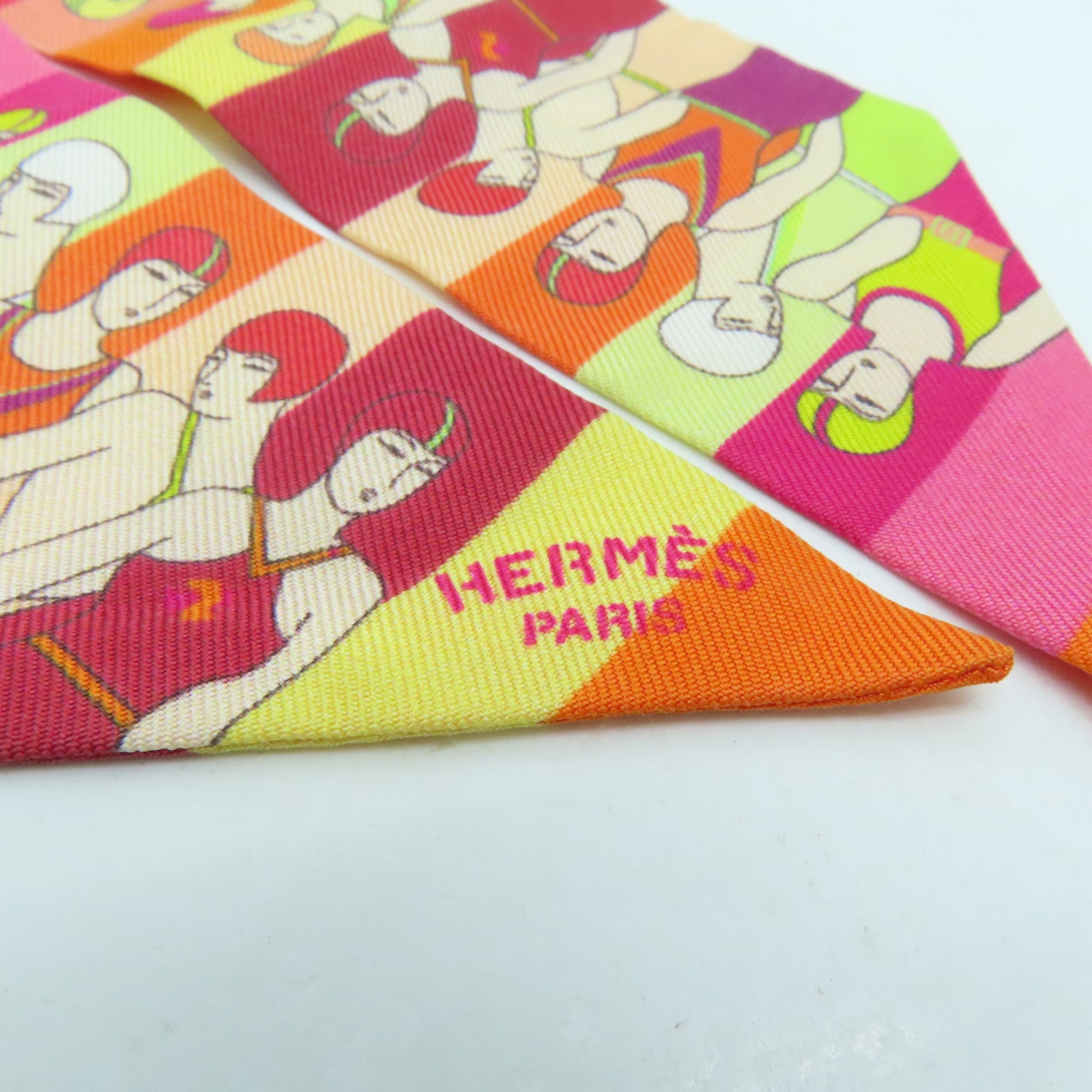 HERMES Silk Twilly Scarf Red/Color