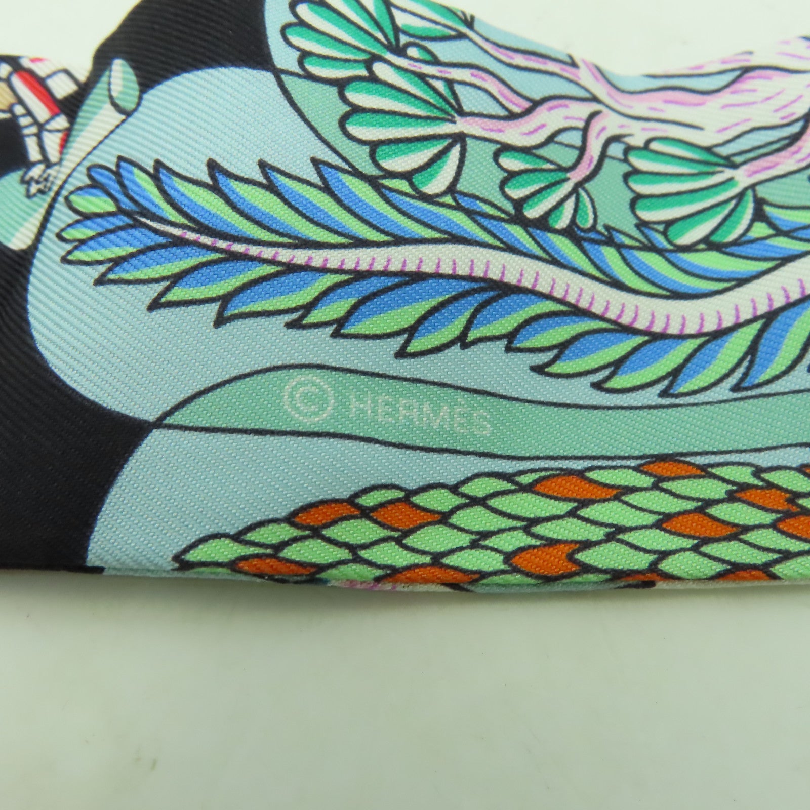 HERMES 絲質Twilly絲巾黒色/彩色