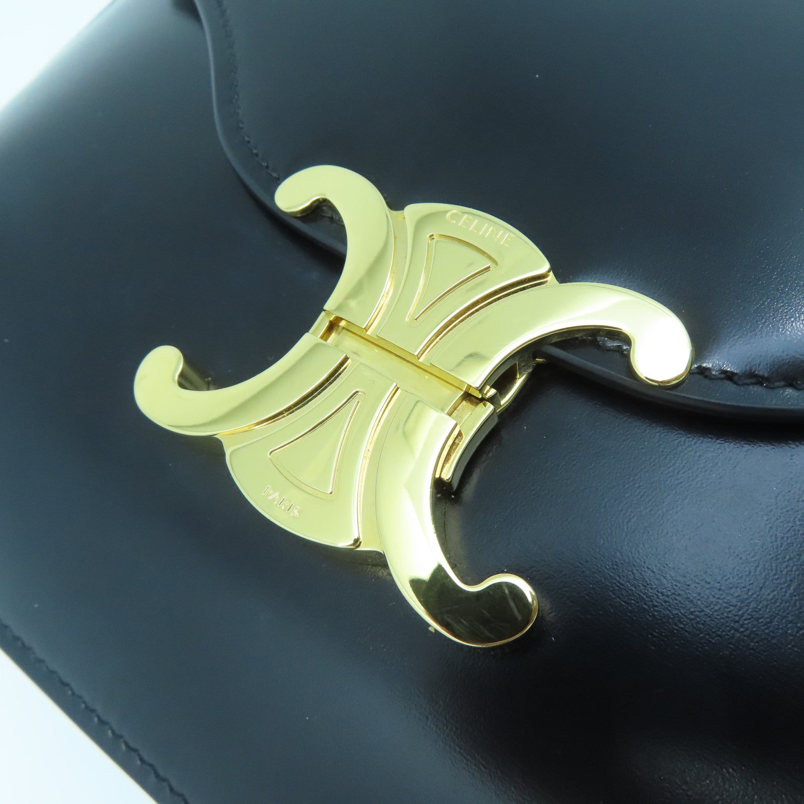CELINE cowhide leather Shoulder Bag gold buckle chain shoulder bag black