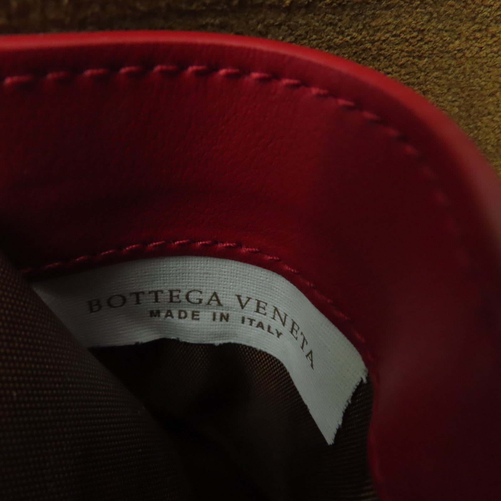 BOTTEGA VENETA 【激減優惠】羊皮皮革Passport Case銀扣護照套藍色/紅色