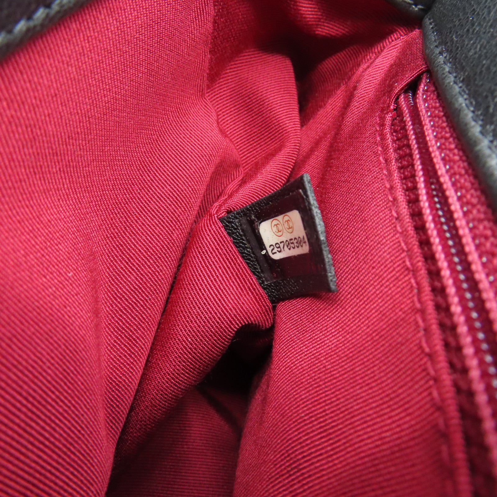 CHANEL 菱格牛皮皮革Chain Shoulder金銀扣鏈帶肩背袋黑色