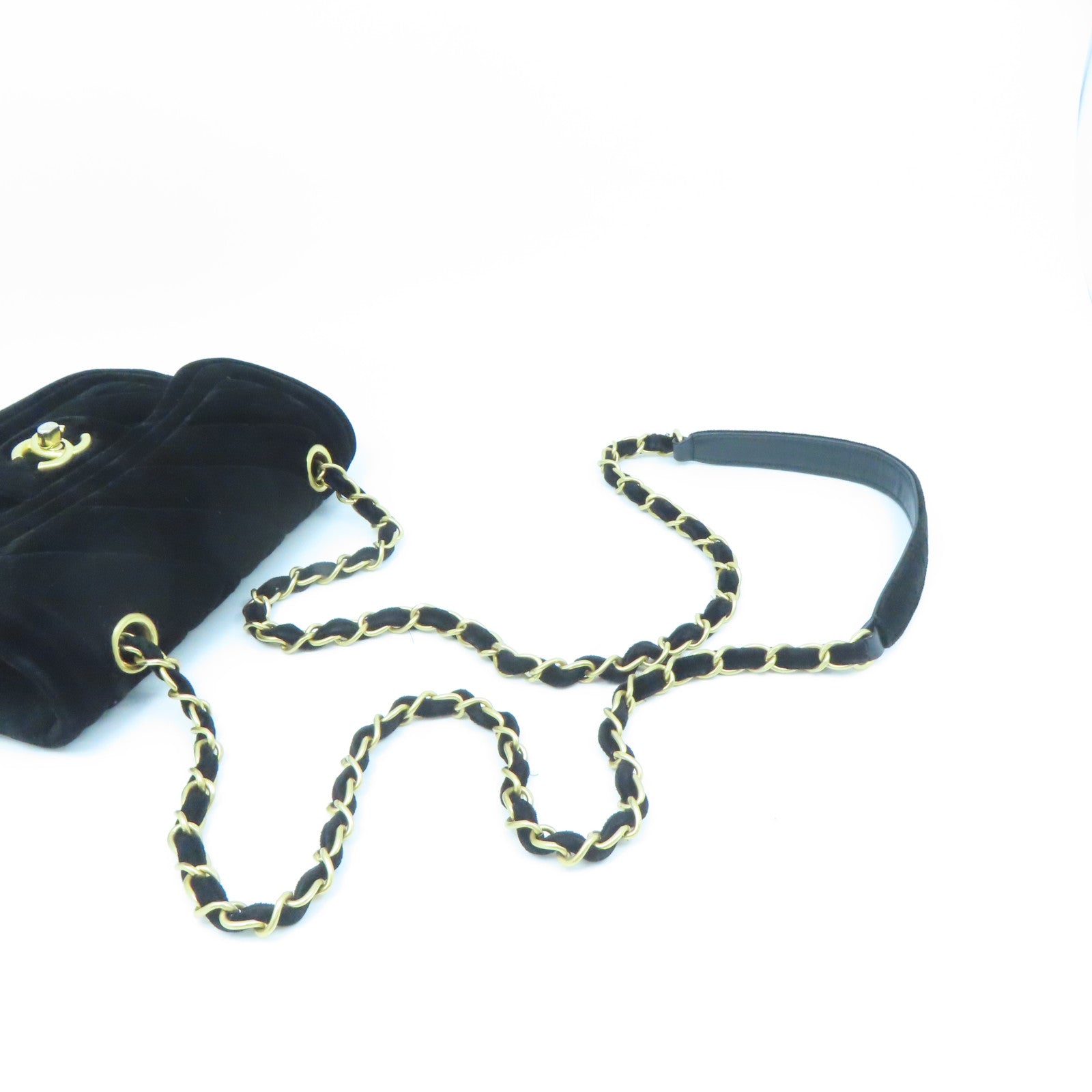 CHANEL Rhombus Velvet Chain Shoulder Bag Gold Buckle Chain Belt Shoulder Bag Black