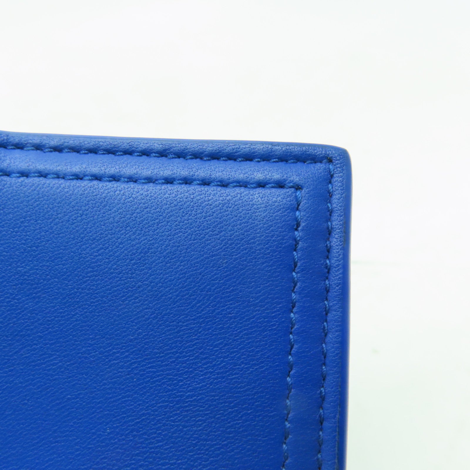 BOTTEGA VENETA 【激減優惠】羊皮皮革Passport Case銀扣護照套藍色/紅色