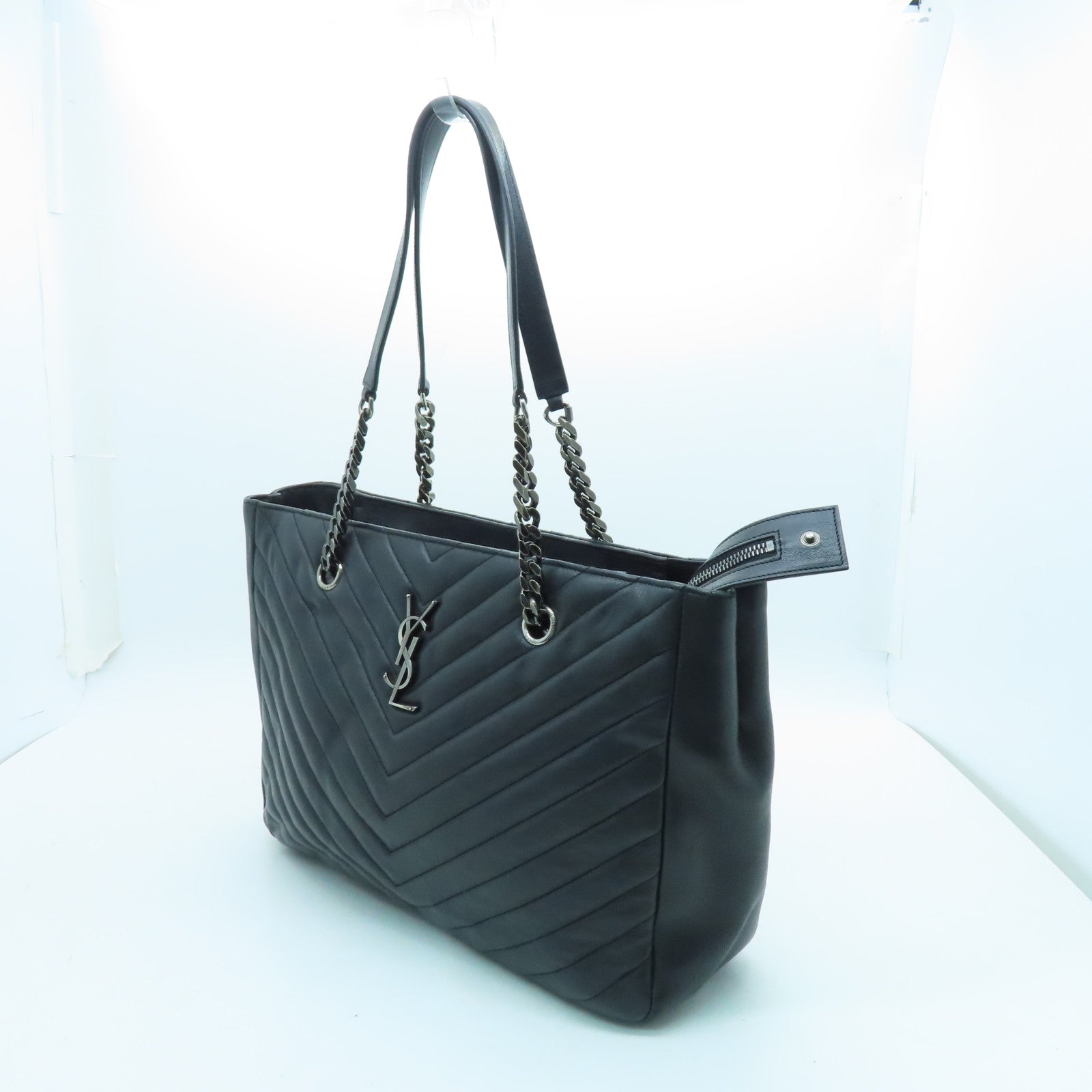 SAINT LAURENT cowhide leather Shoulder Bag silver buckle handle bag / shoulder bag black