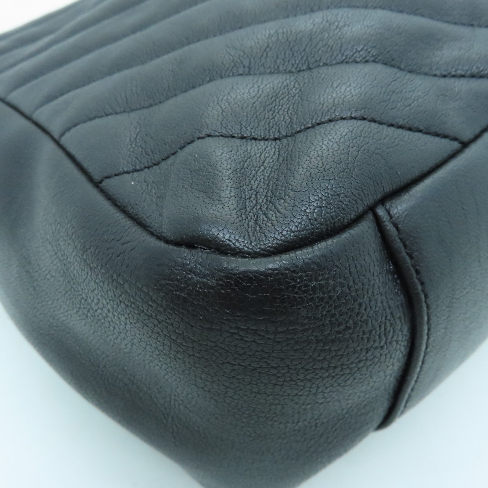 SAINT LAURENT cowhide leather Shoulder Bag silver buckle handle bag / shoulder bag black