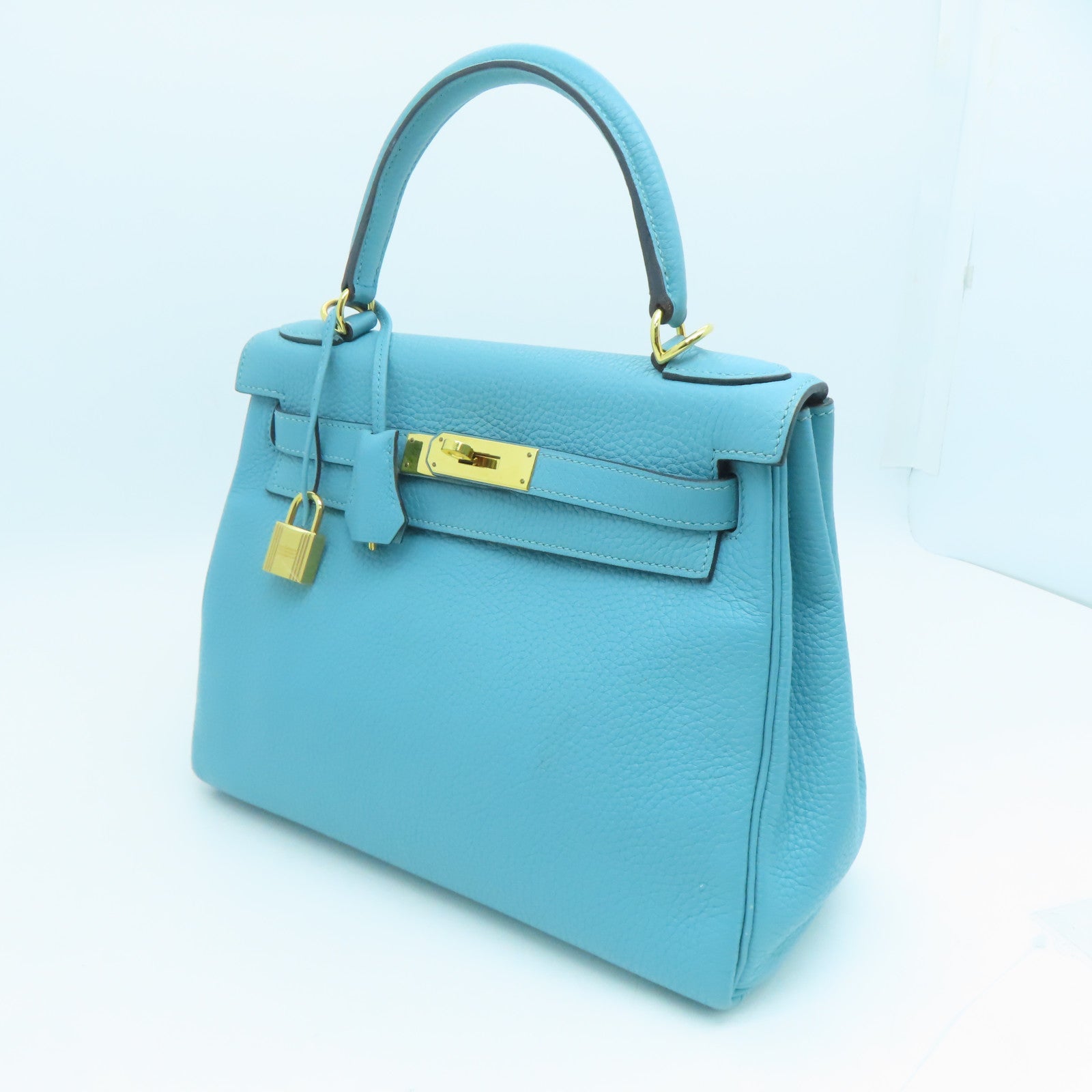HERMES Clemence Leather Kelly 28 Gold Buckle Handle Shoulder Bag Light Blue