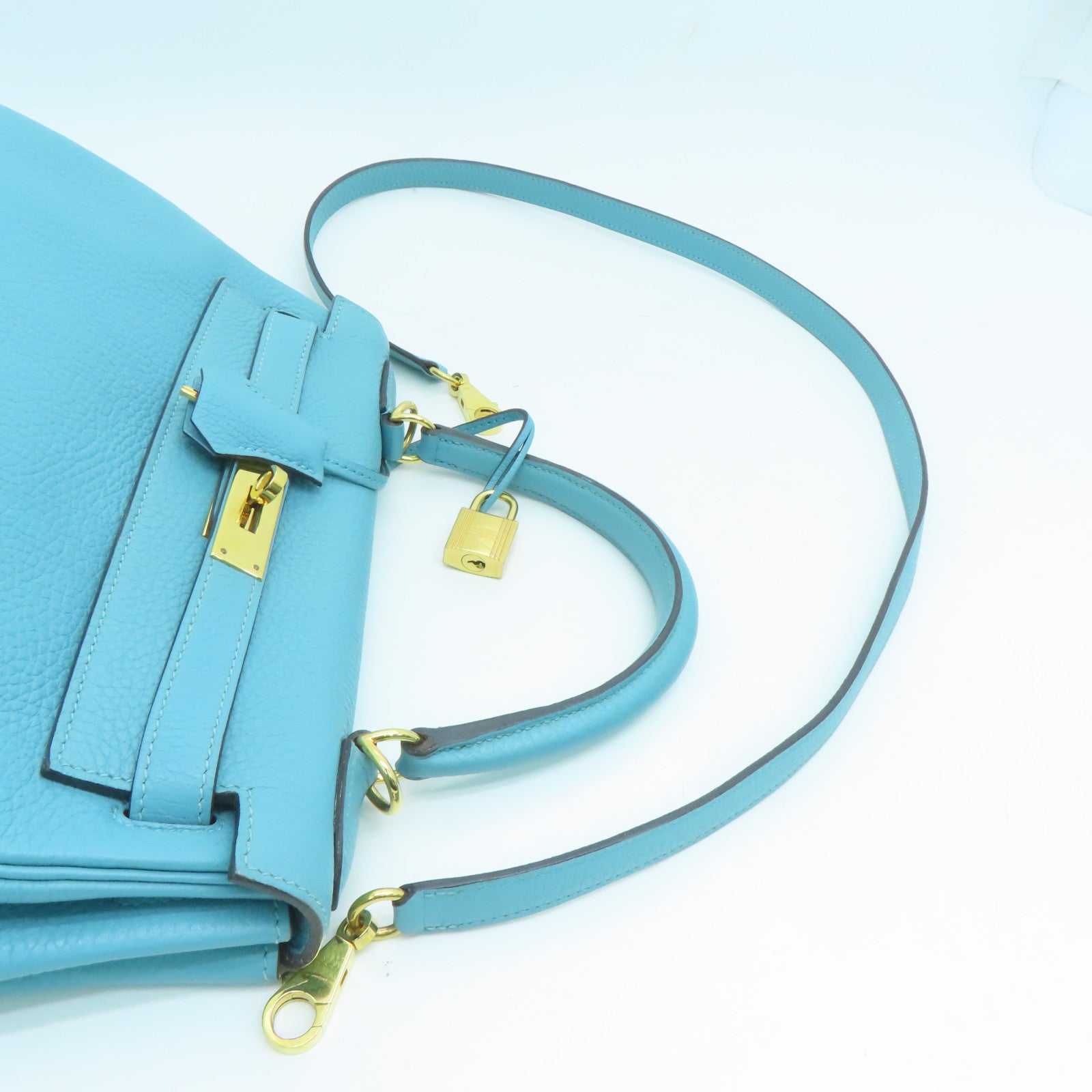 HERMES Clemence Leather Kelly 28 Gold Buckle Handle Shoulder Bag Light Blue