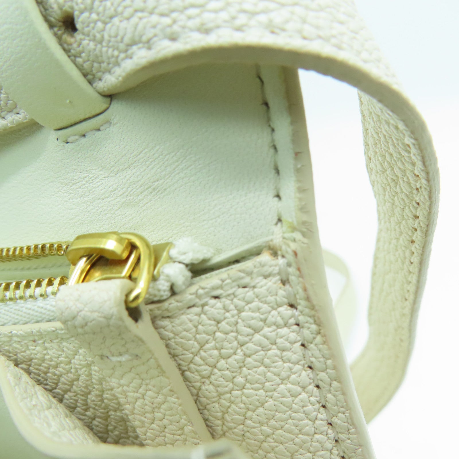 CELINE 牛皮皮革Shoulder Bag金扣肩背袋米白色