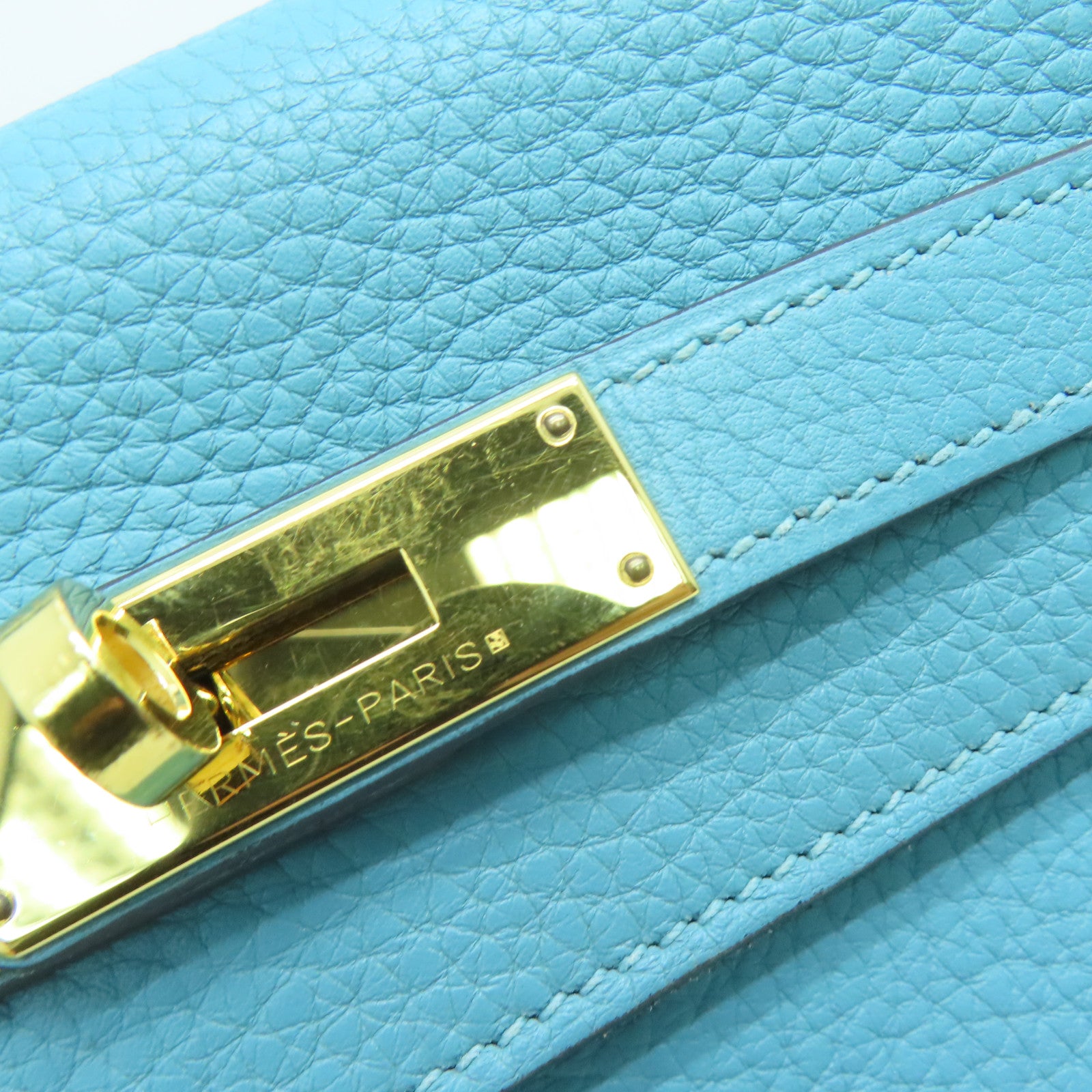 HERMES Clemence Leather Kelly 28 Gold Buckle Handle Shoulder Bag Light Blue