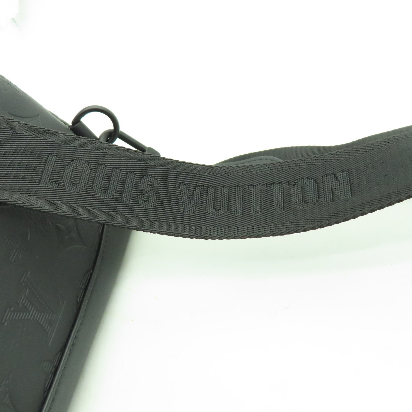 LOUIS VUITTON Monogram Shadow Duo Slingbag肩背袋黑色