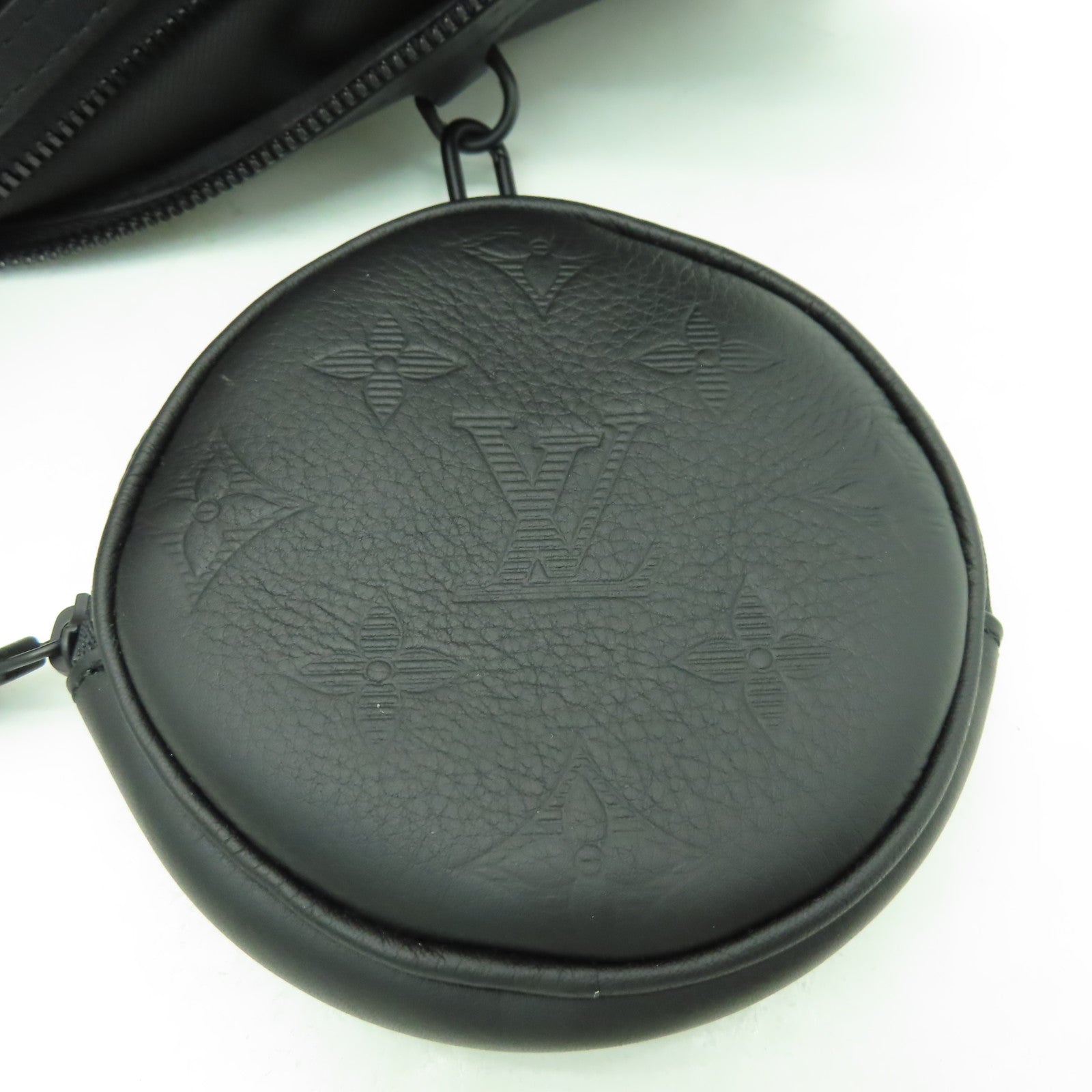 LOUIS VUITTON Monogram Shadow Duo Slingbag肩背袋黑色