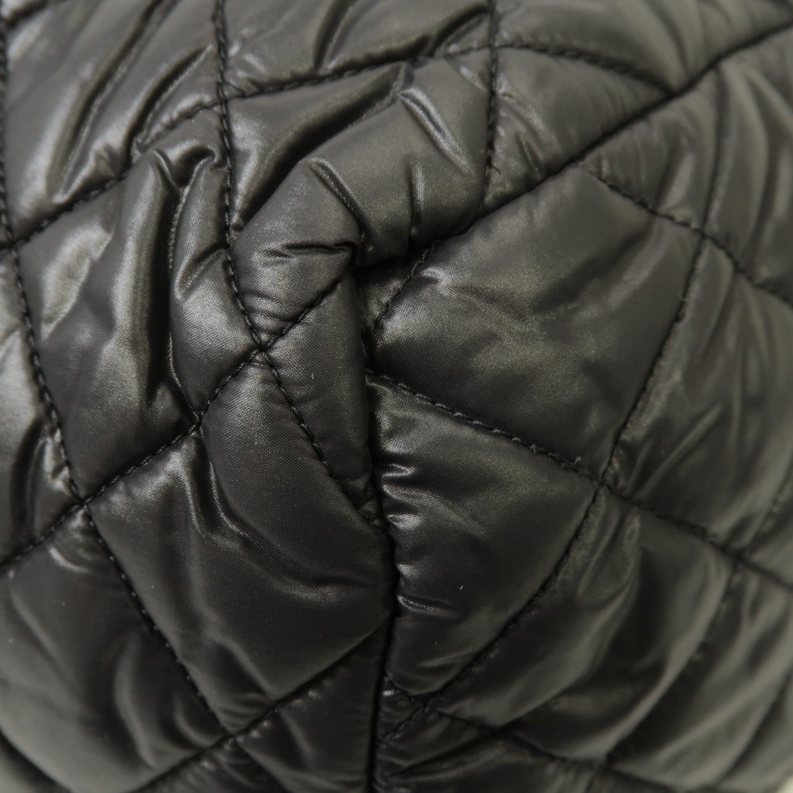 CHANEL 尼龍Coco Cocoon銀扣肩背袋黒色
