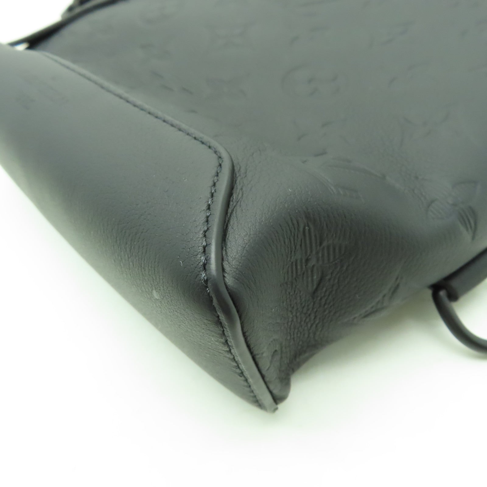 LOUIS VUITTON Monogram Shadow Duo Slingbag肩背袋黑色