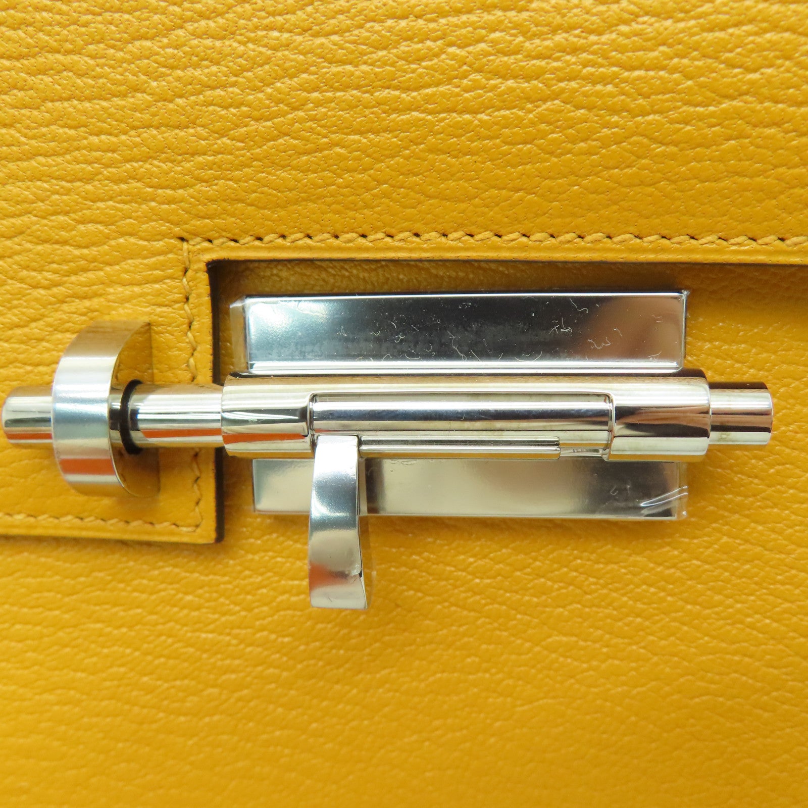 HERMES [Sharp Discount] Mysore Leather Verrou Clutch Silver