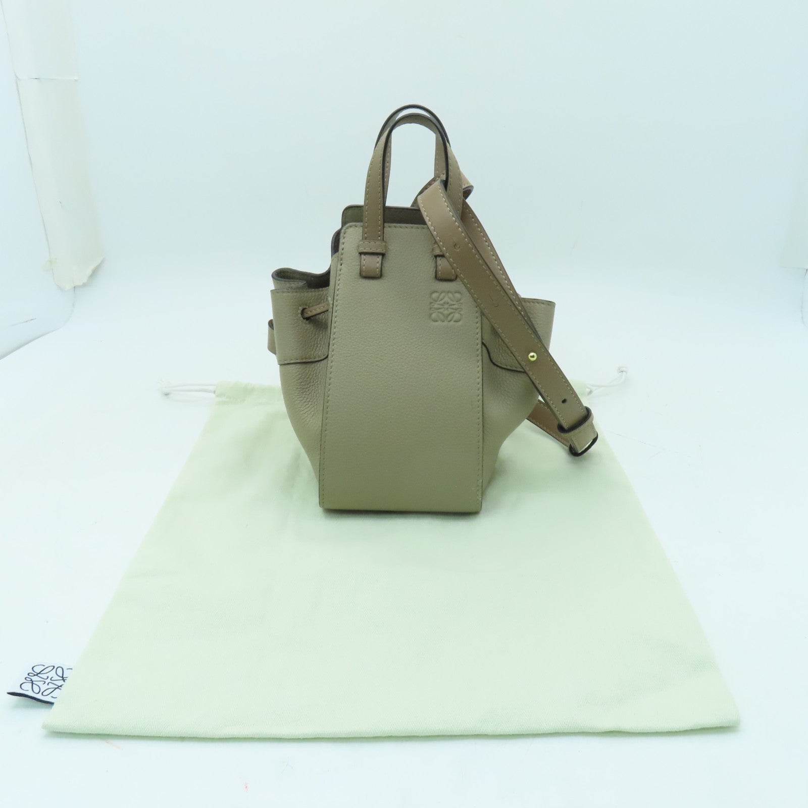 LOEWE 【激減優惠】牛皮皮革Mini Hammock金扣手挽肩背兩用袋啡色
