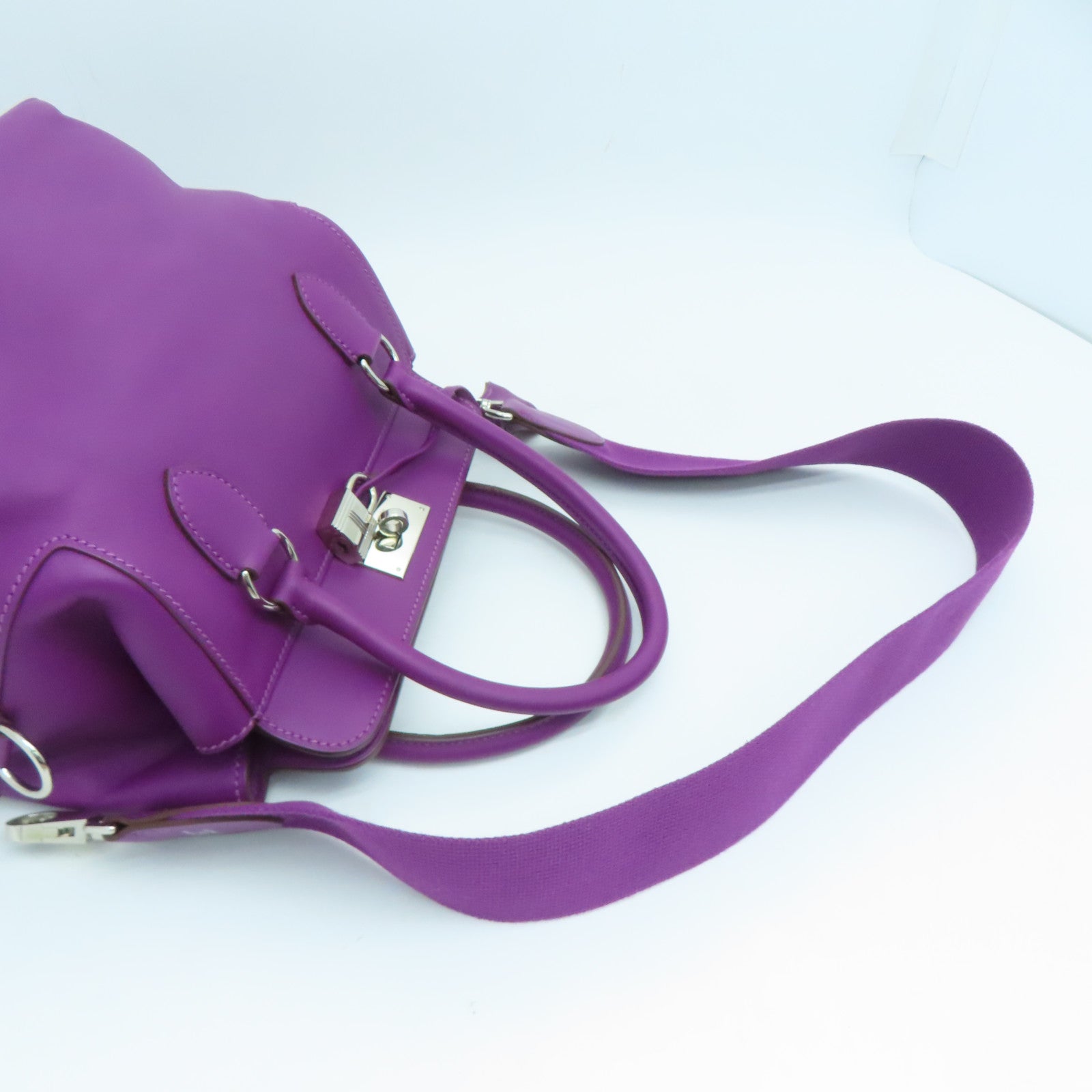 HERMES Swift Leather Toolbox 20 Silver Buckle Handle Shoulder Bag Sea Anemone Purple