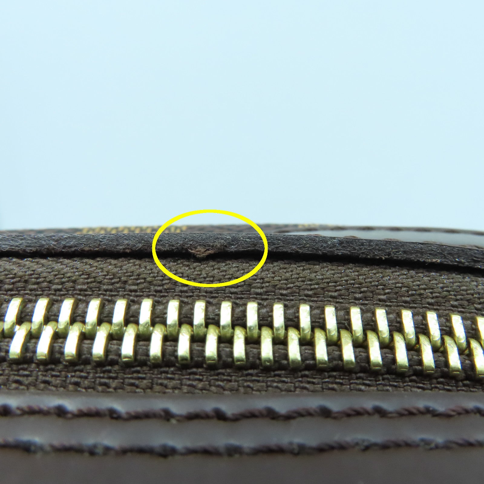LOUIS VUITTON Damier Duomo金扣手挽袋啡色