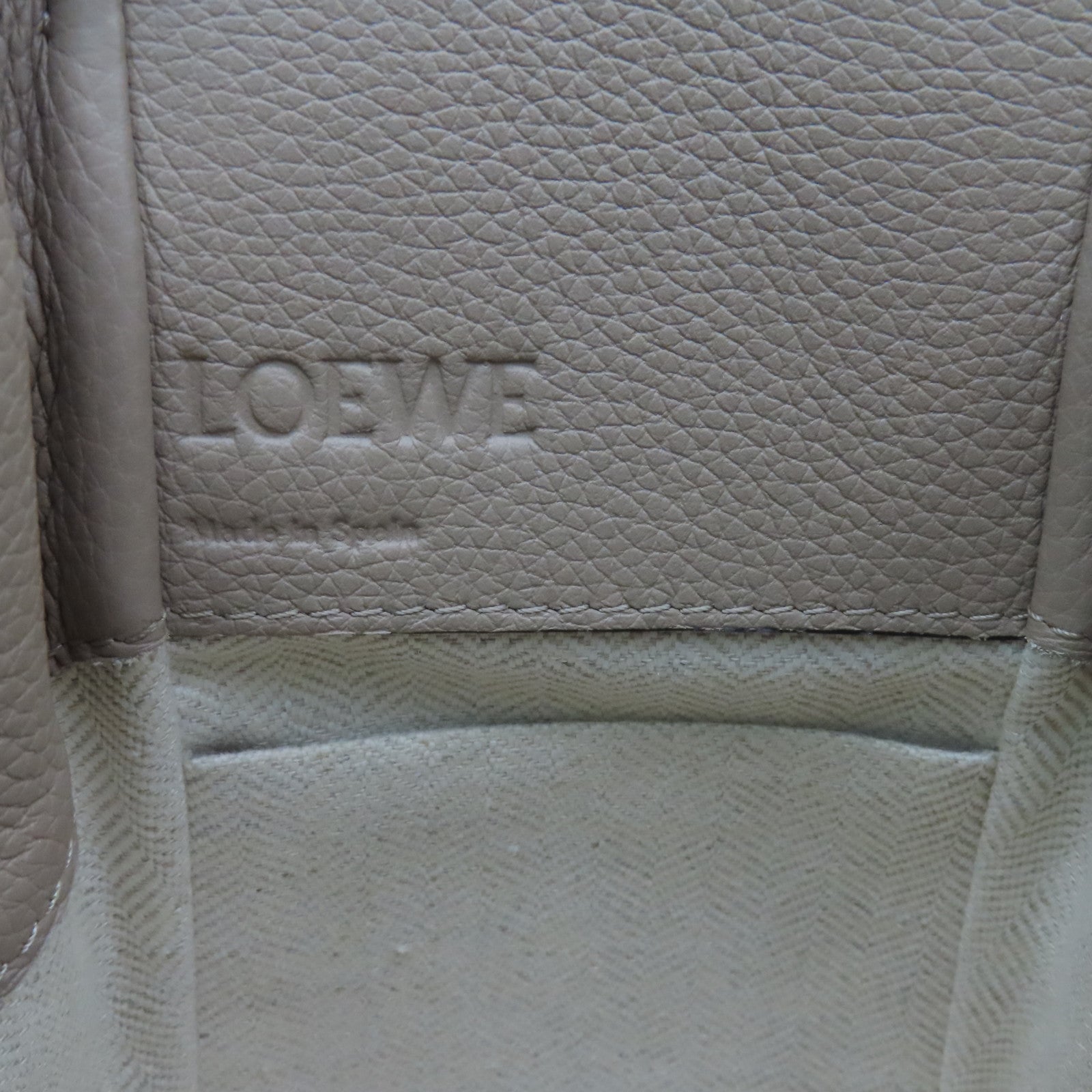 LOEWE 【激減優惠】牛皮皮革Mini Hammock金扣手挽肩背兩用袋啡色