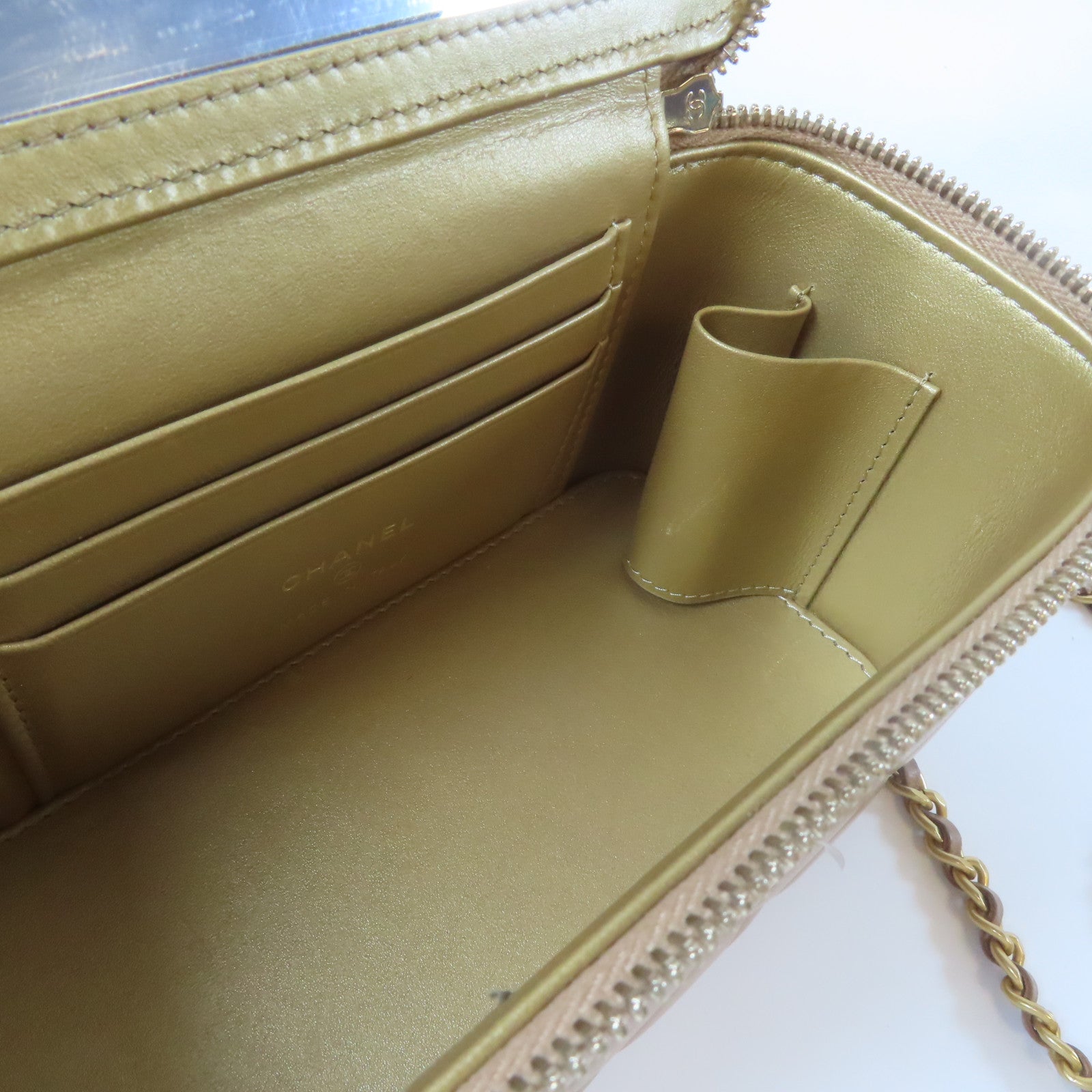 CHANEL 菱格羊皮皮革Gold Ball Small Vanity Case金扣鏈帶肩背袋褐色