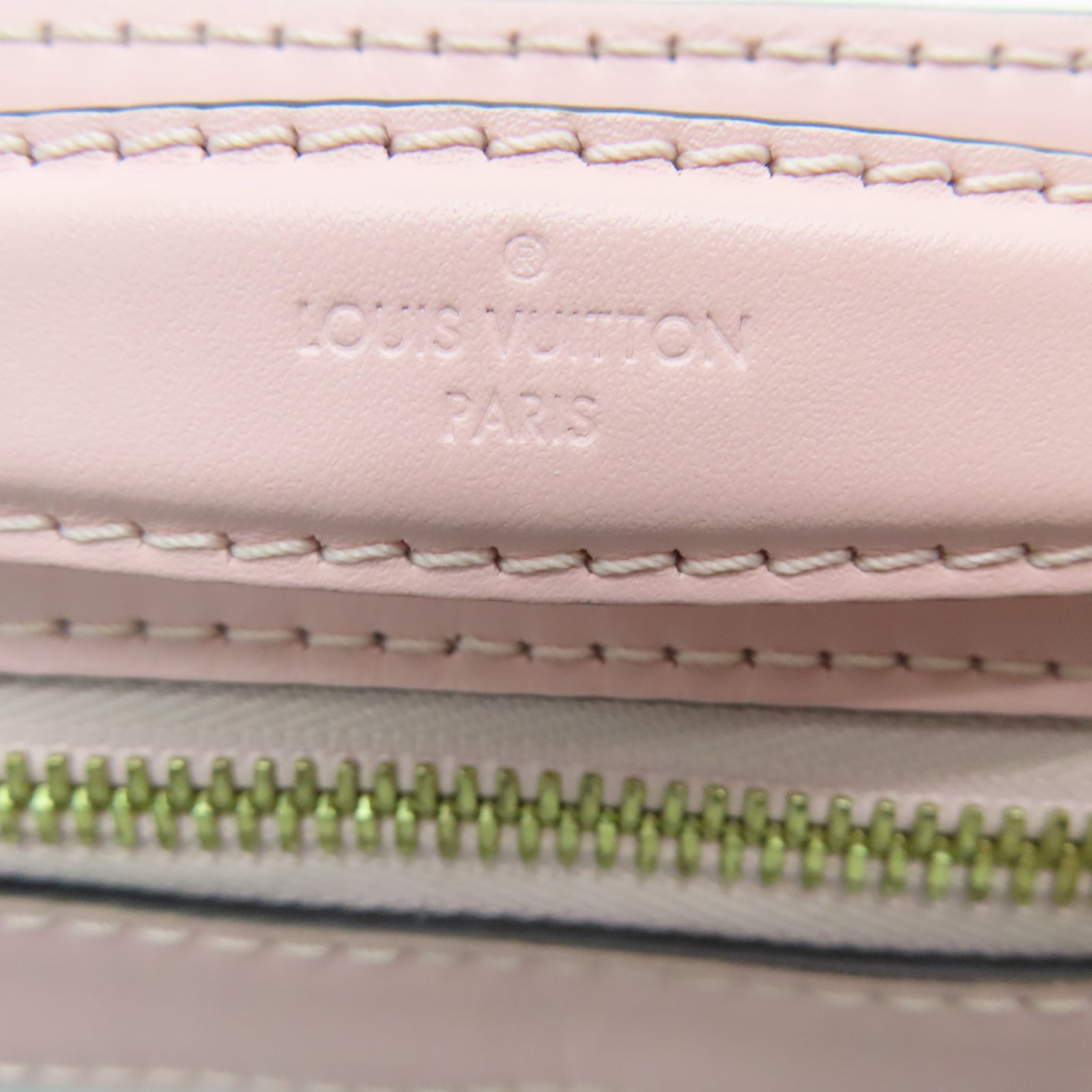 LOUIS VUITTON Damier Azur Saintonge金扣肩背袋白色/粉红色