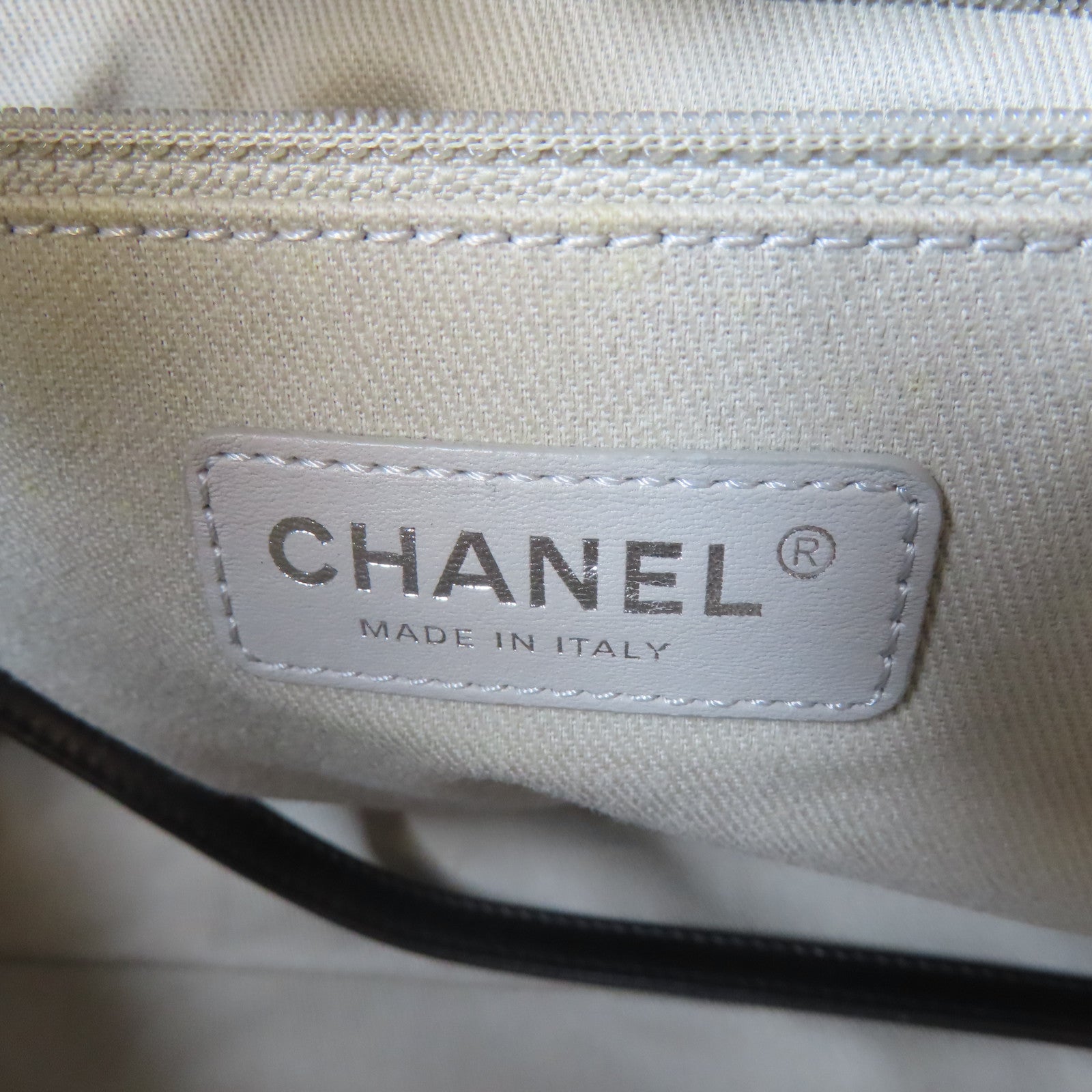 CHANEL 牛皮皮革31 Rue Cambon Chain Shoulder銀扣鏈帶肩背袋黑色