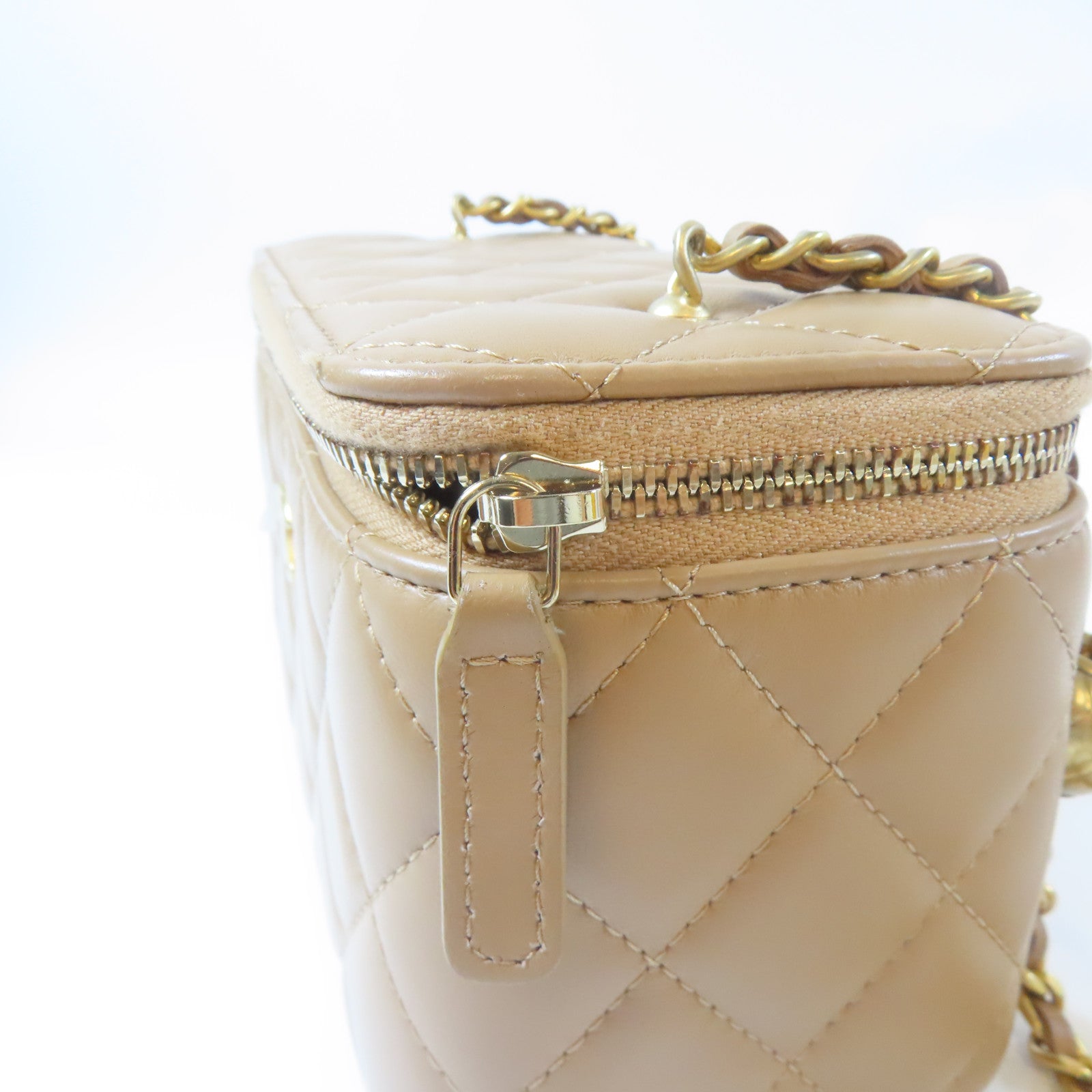 CHANEL 菱格羊皮皮革Gold Ball Small Vanity Case金扣鏈帶肩背袋褐色