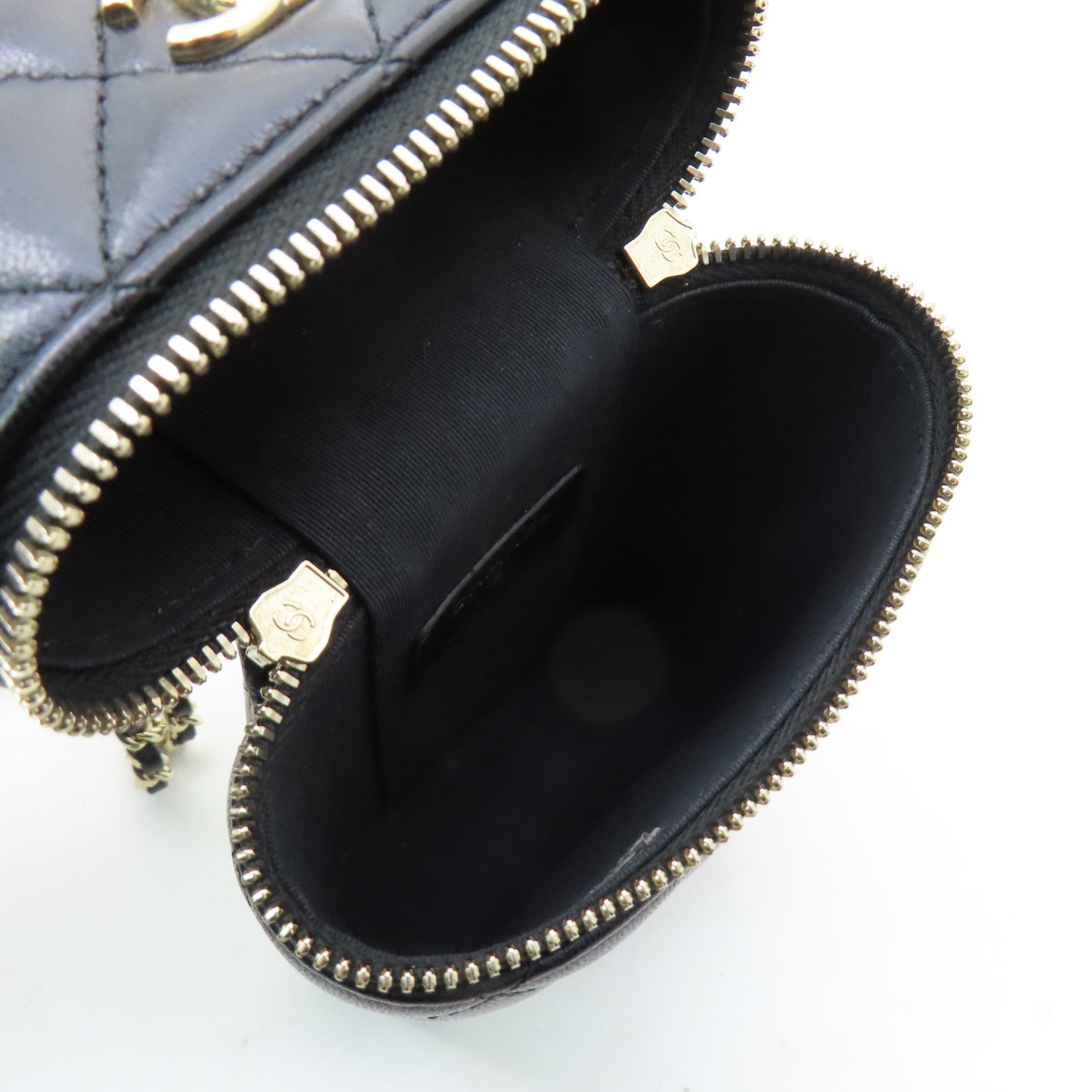CHANEL 菱格羊皮皮革Chain Shoulder金扣鏈帶肩背袋黑色