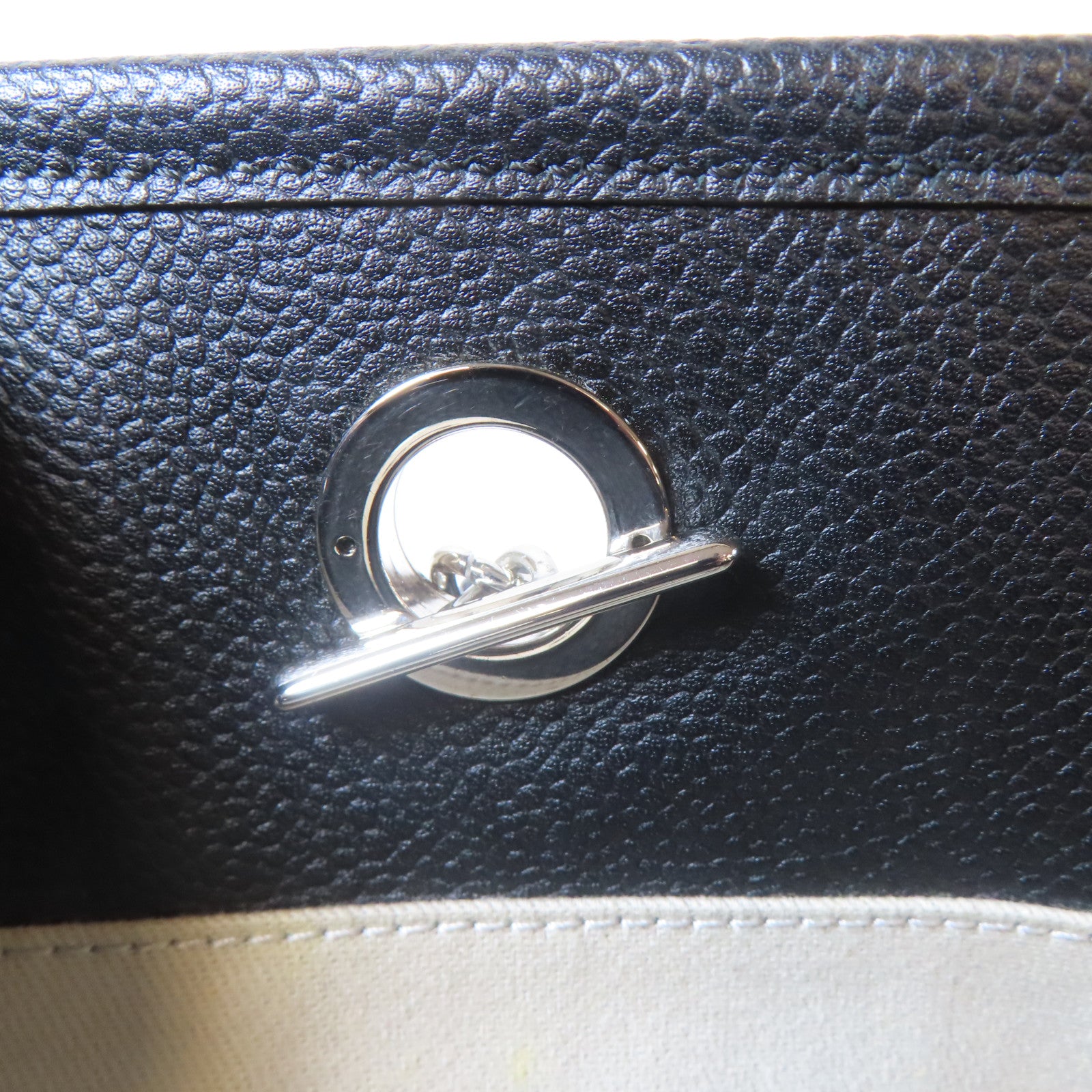 CHANEL 牛皮皮革31 Rue Cambon Chain Shoulder銀扣鏈帶肩背袋黑色