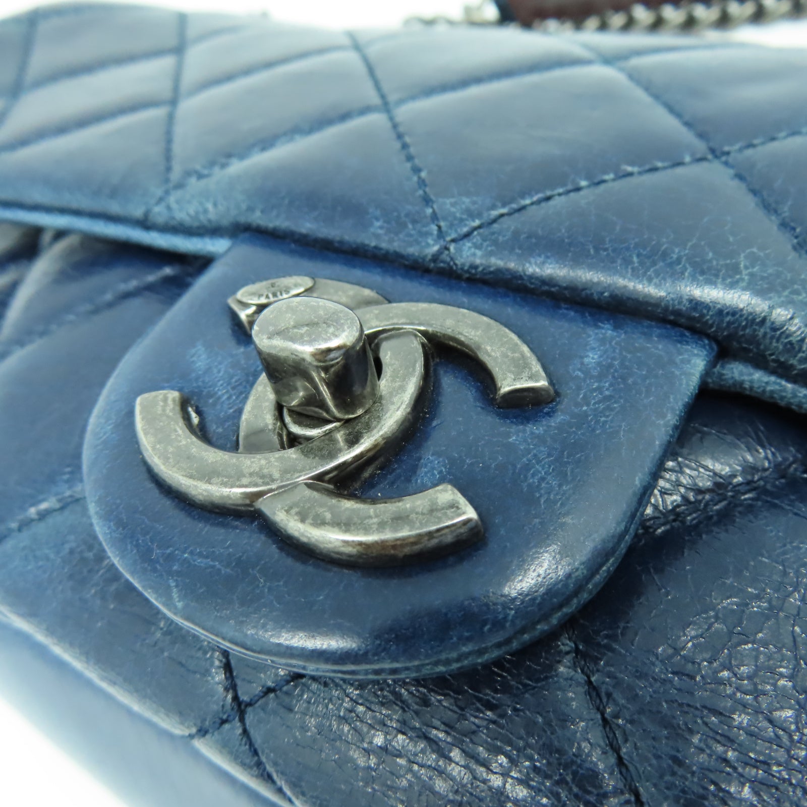 CHANEL 菱格牛皮皮革Chain Shoulder銀扣鏈帶肩背袋藍色