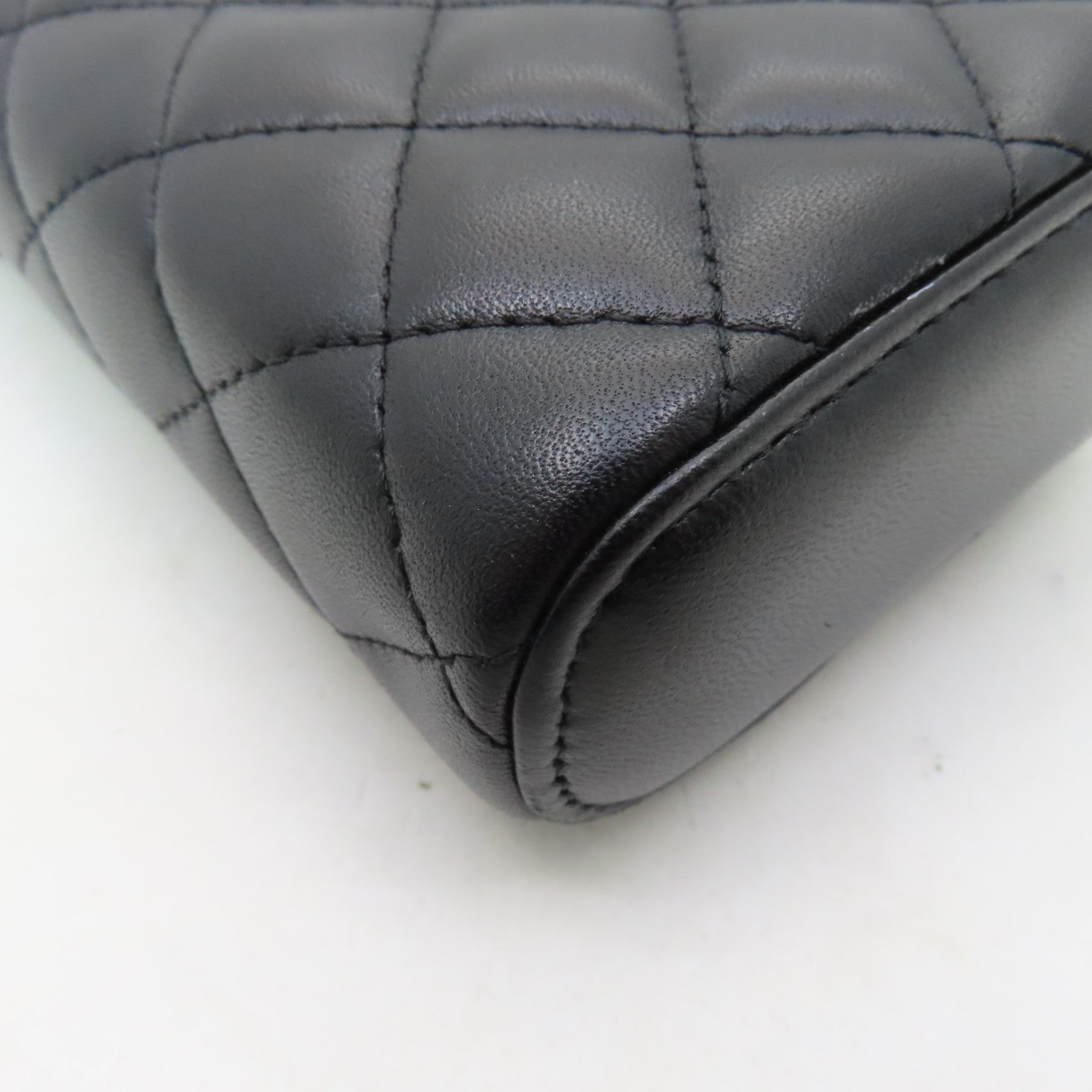 CHANEL 菱格羊皮皮革Chain Shoulder金扣鏈帶肩背袋黑色
