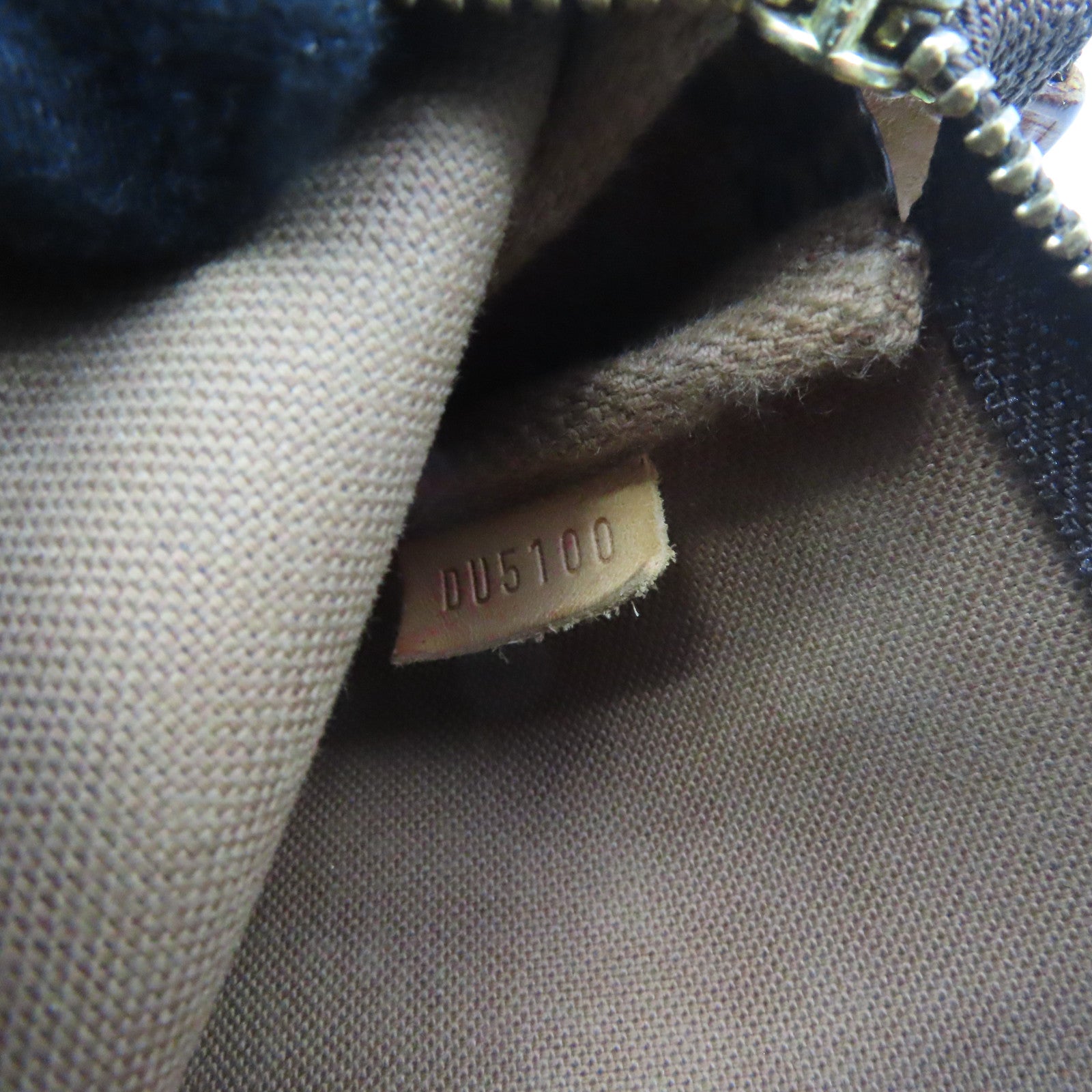LOUIS VUITTON 【激減優惠】Monogram Mini Pochette Accessoires金扣鏈帶肩背袋啡色
