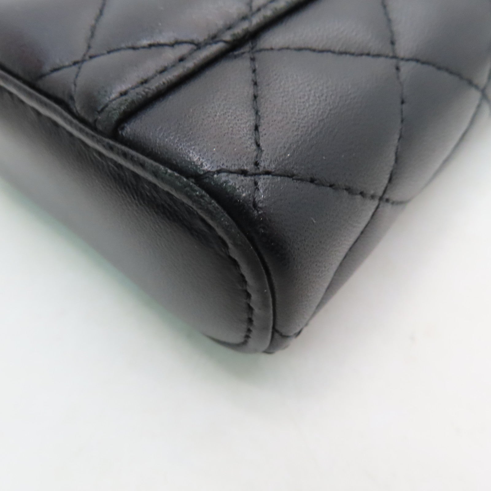 CHANEL 菱格羊皮皮革Chain Shoulder金扣鏈帶肩背袋黑色