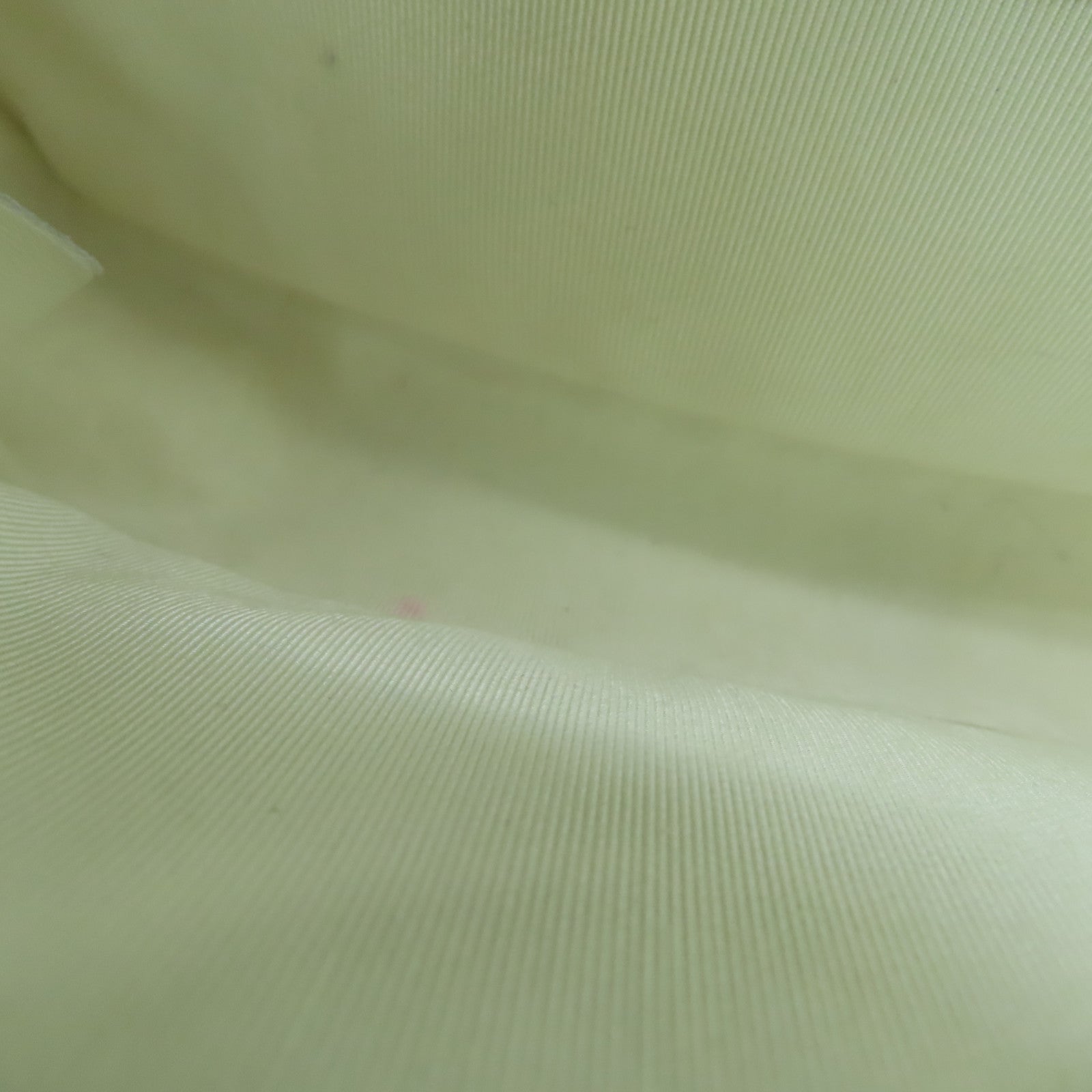 CHANEL 菱格牛皮皮革Boy 25cm银扣肩背袋黑色/白色