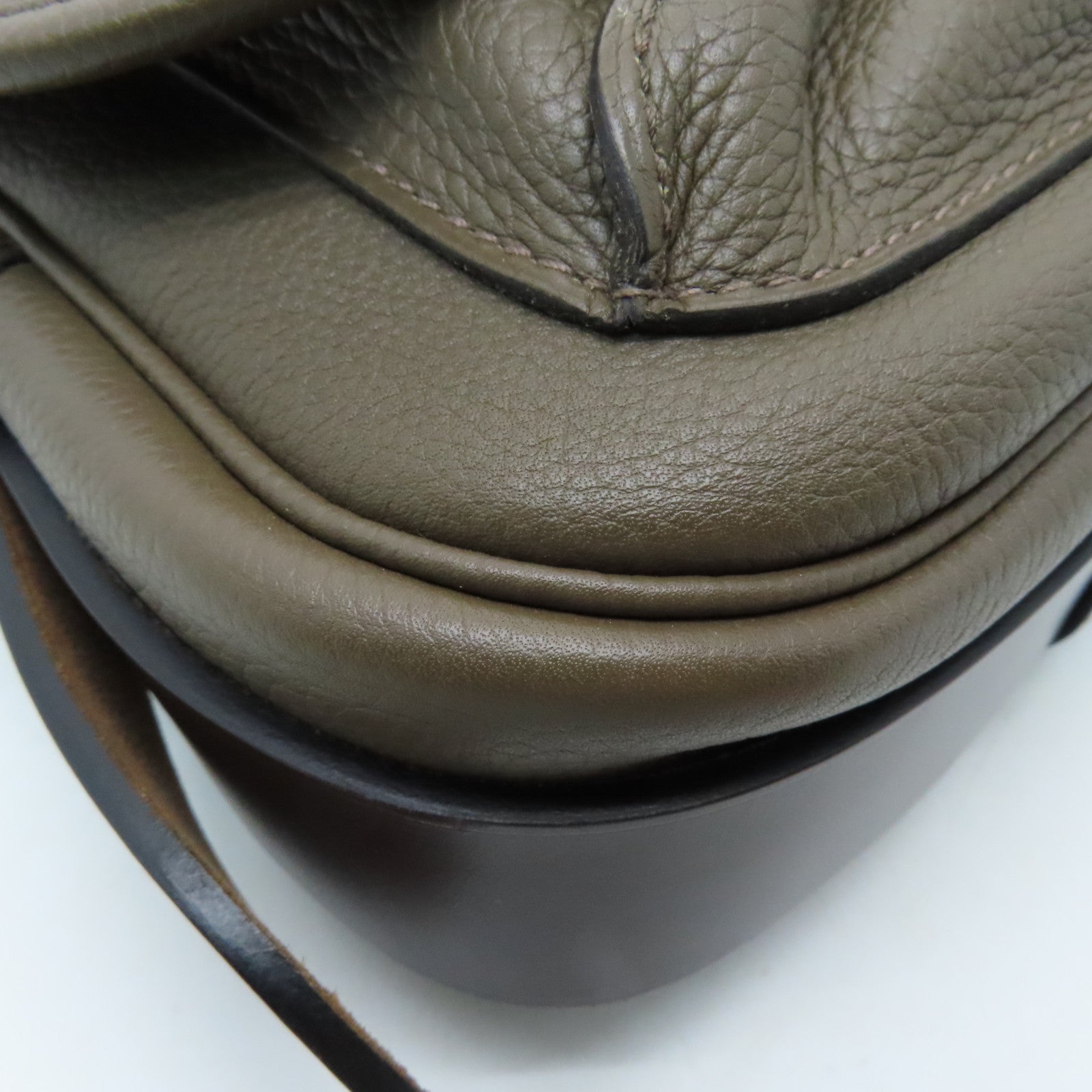 HERMES Clemence皮革Barda 30銀扣肩背袋Taupe棕色