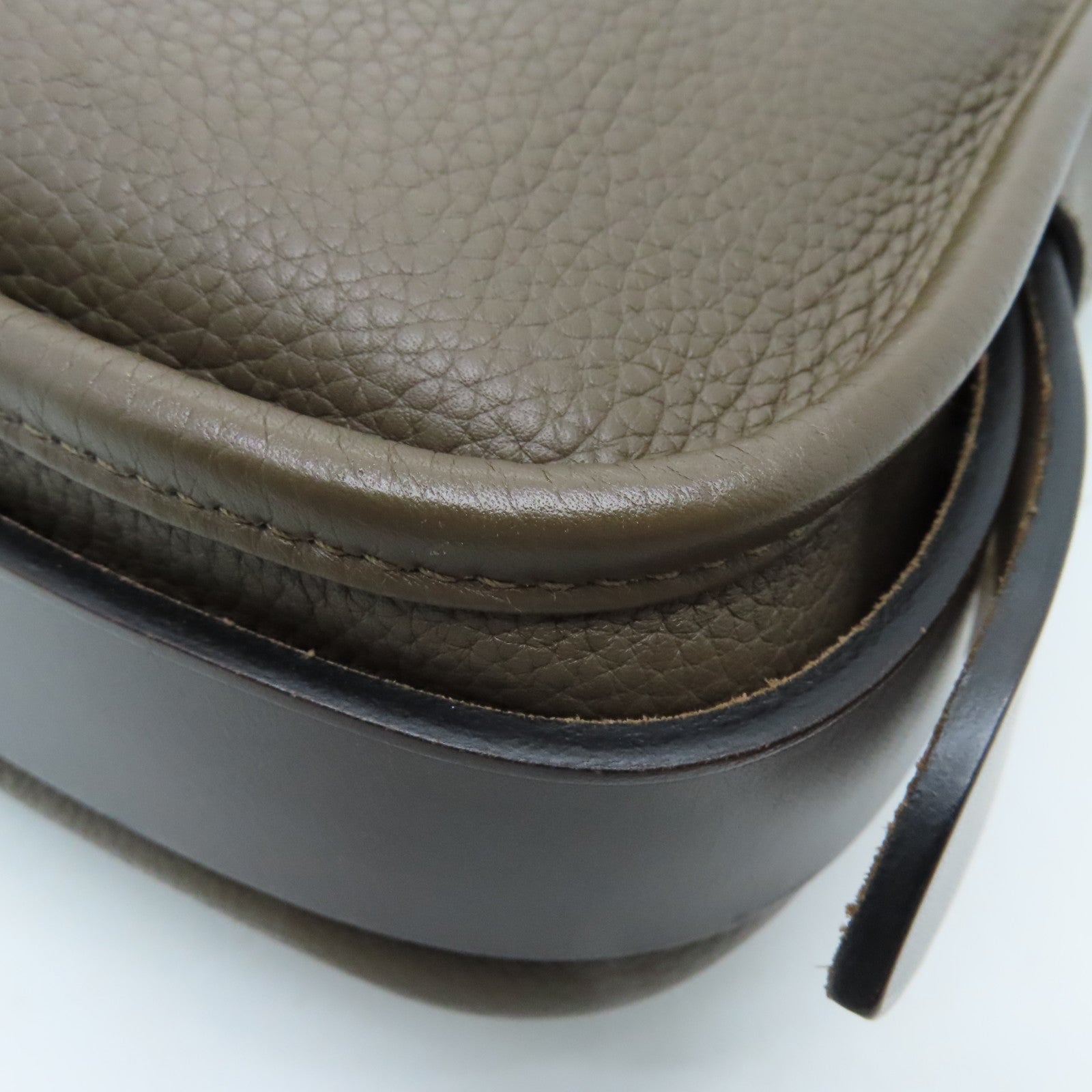 HERMES Clemence皮革Barda 30銀扣肩背袋Taupe棕色