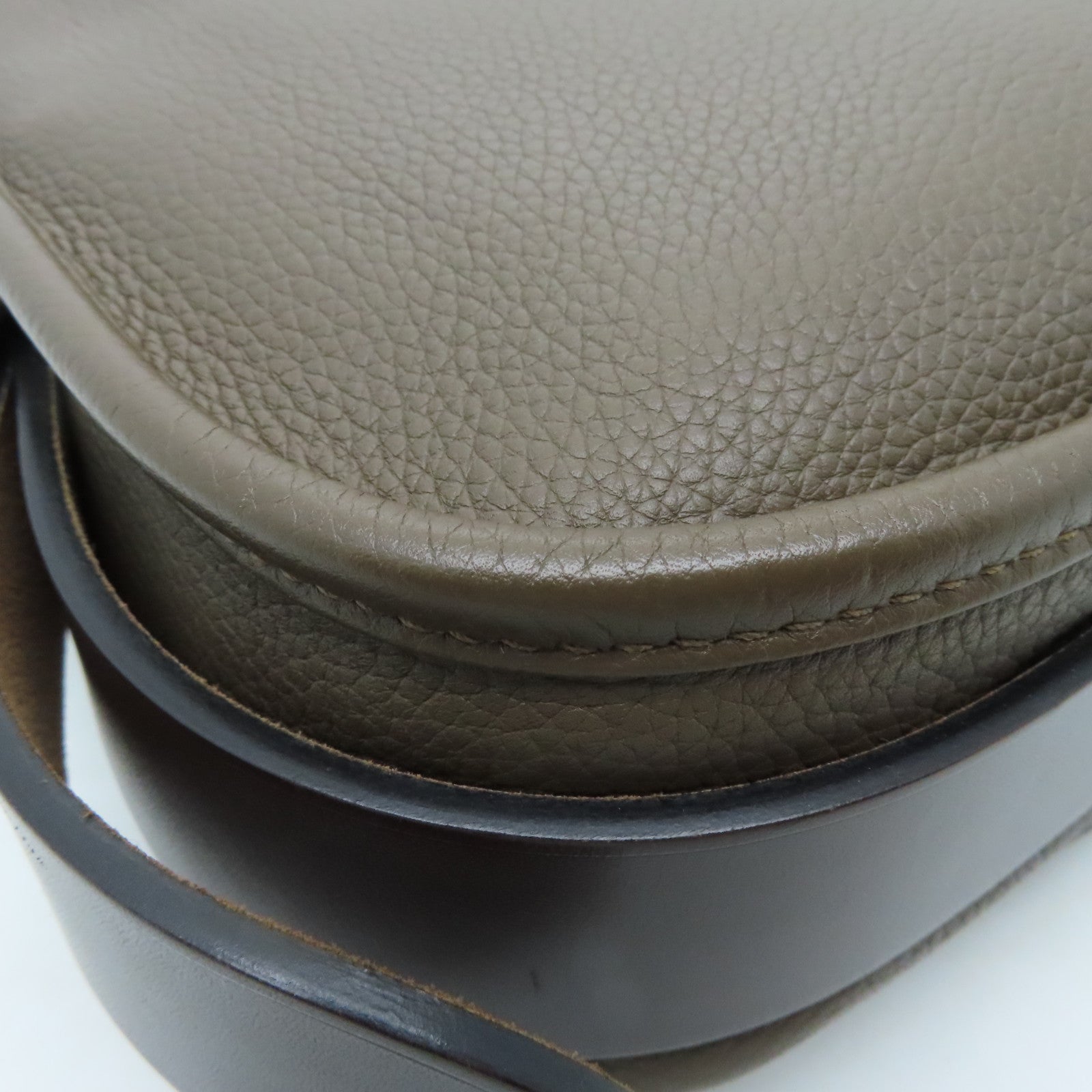 HERMES Clemence皮革Barda 30銀扣肩背袋Taupe棕色