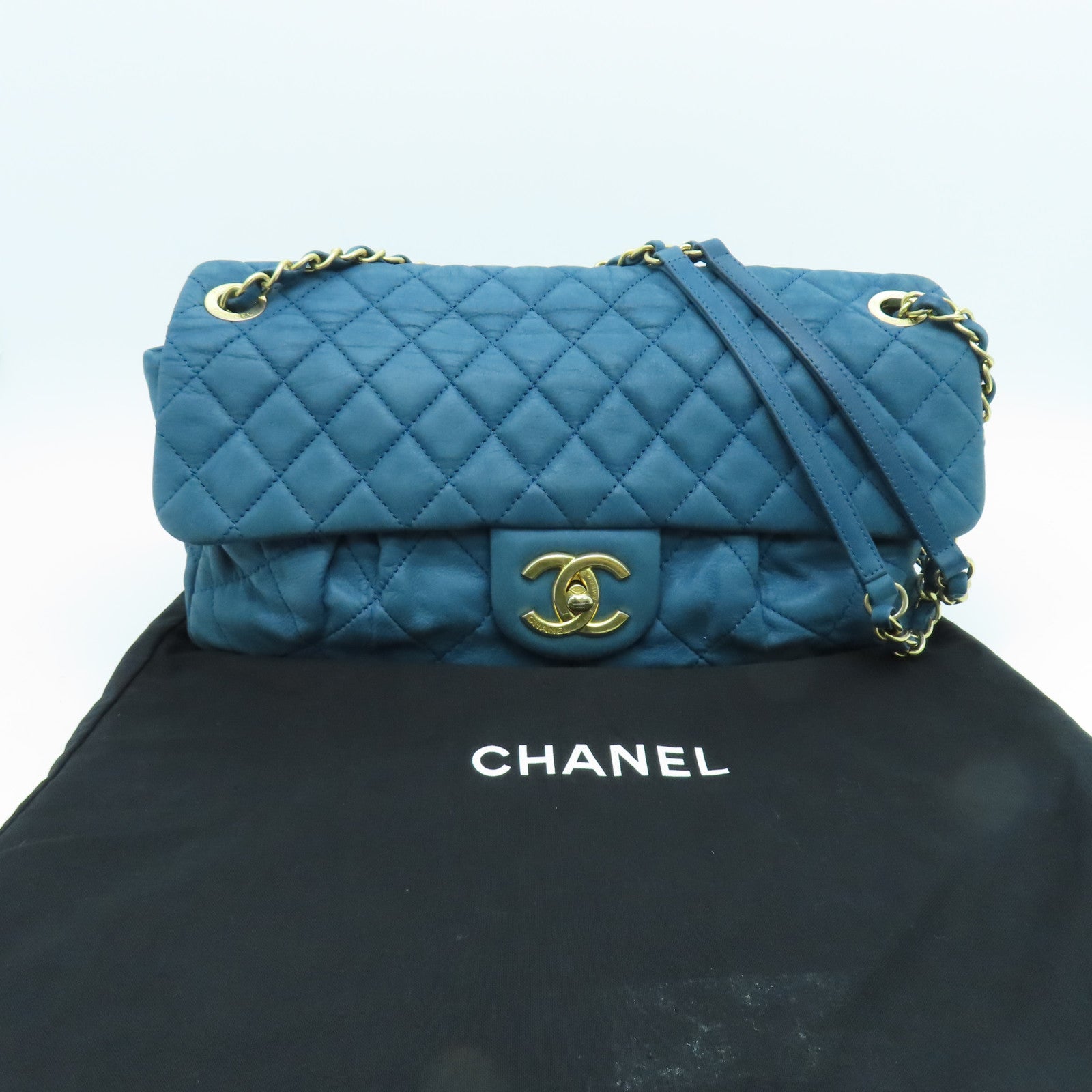 CHANEL 【激減優惠】牛皮皮革Chic Quilt Flap Bag金扣肩背袋藍色
