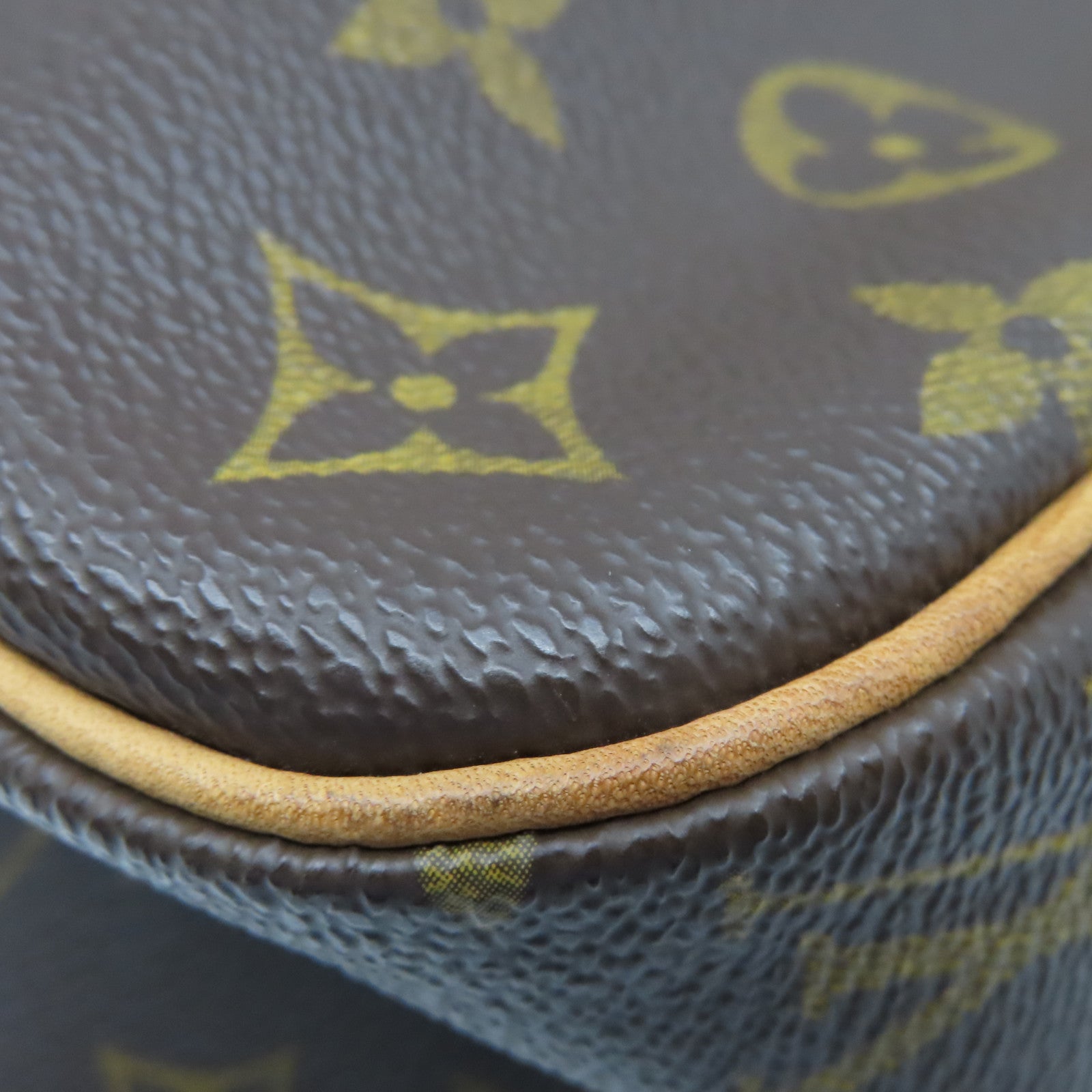 LOUIS VUITTON Monogram Cite GM金扣肩背袋棕色