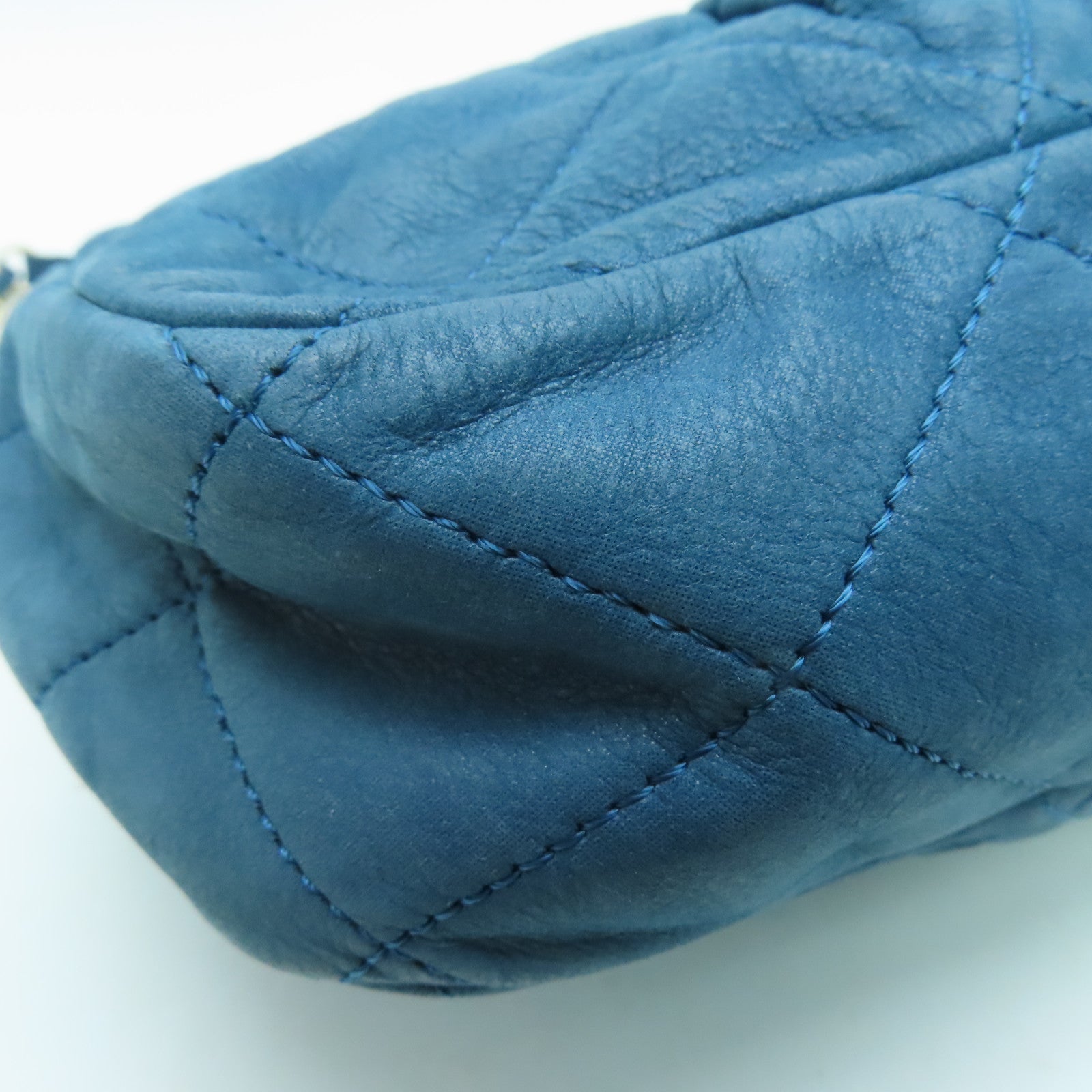 CHANEL 【激減優惠】牛皮皮革Chic Quilt Flap Bag金扣肩背袋藍色