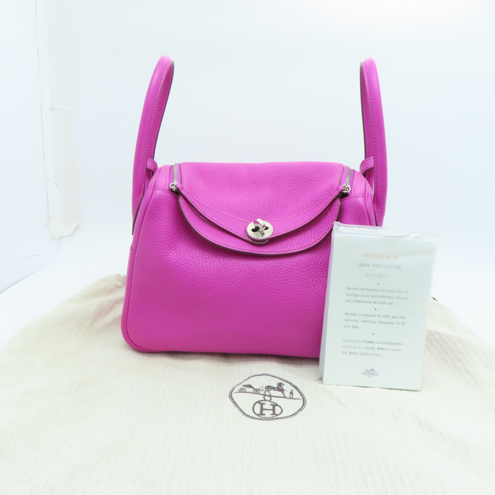 HERMES Clemence皮革Lindy 26银扣手挽肩背两用袋Magnolia