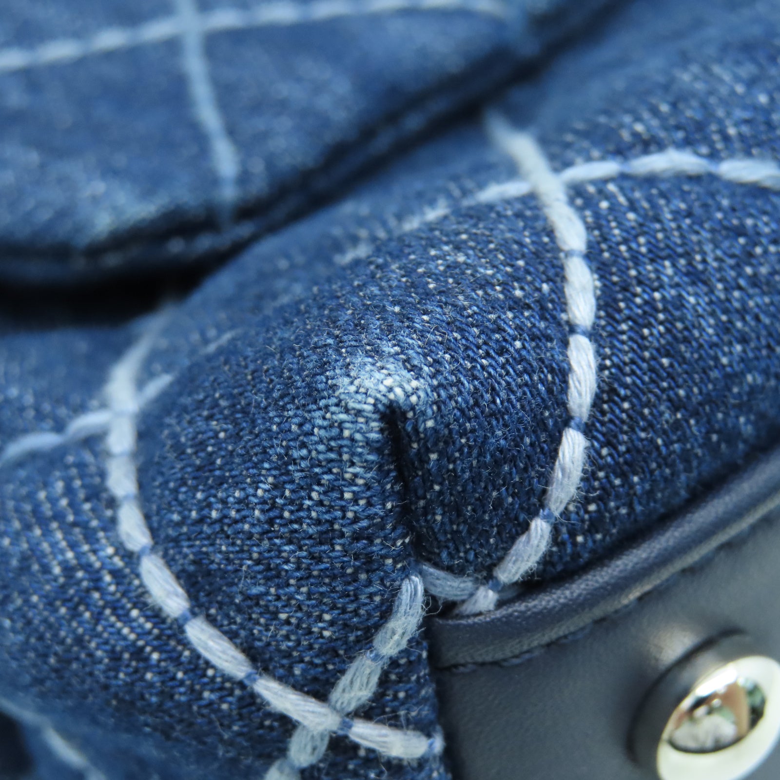 CHANEL 菱格Denim Coco handle銀扣鏈帶肩背袋藍色