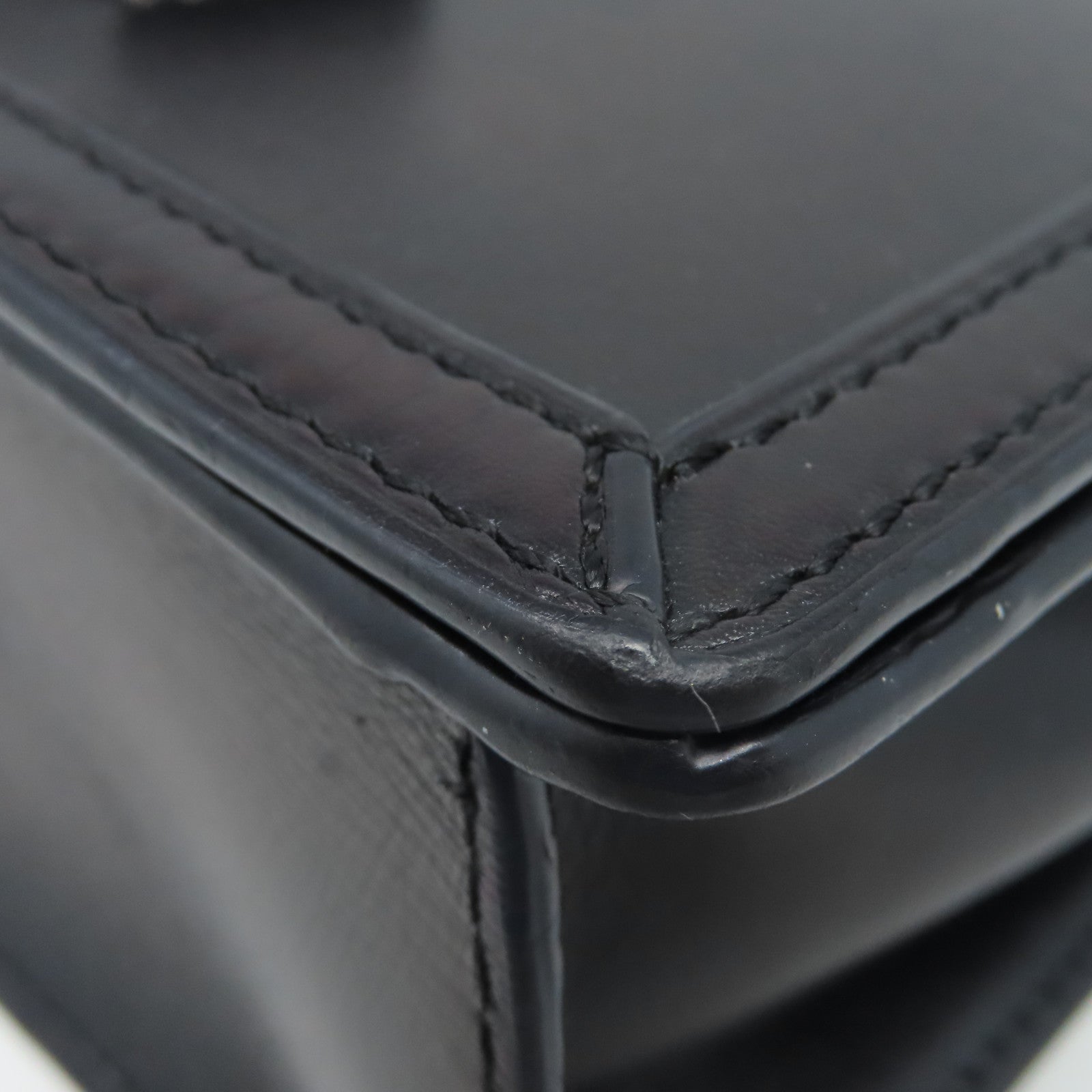 LOEWE 牛皮皮革Barcelona Small金扣肩背袋黑色