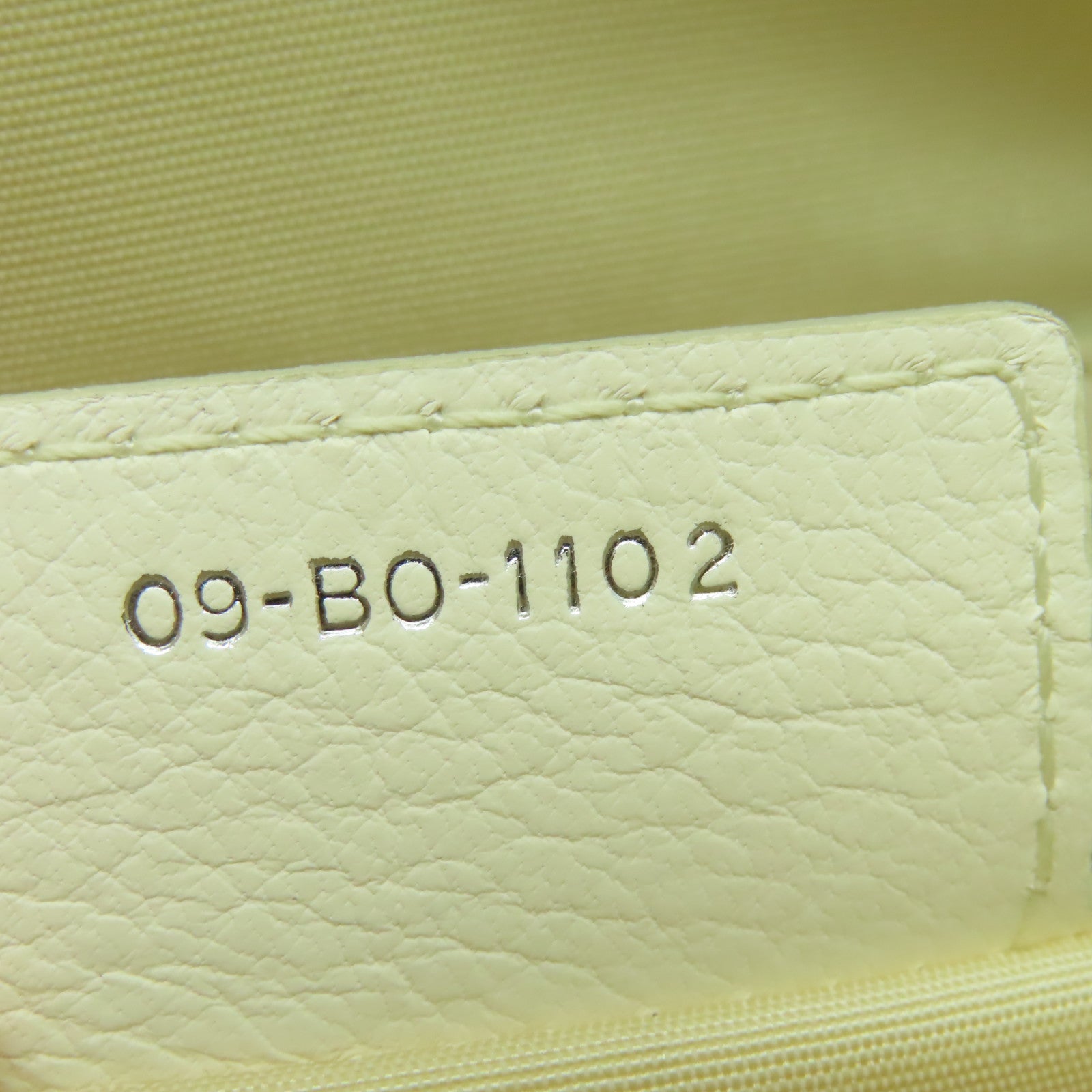 Dior 【激減優惠】牛皮皮革Hand Bag銀扣手挽袋白色